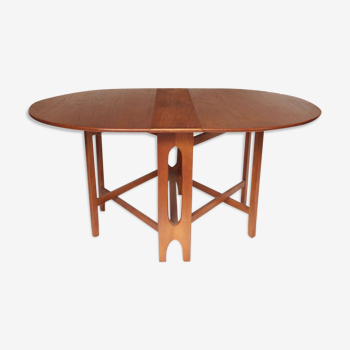 Round dining table with knockdowns, folding