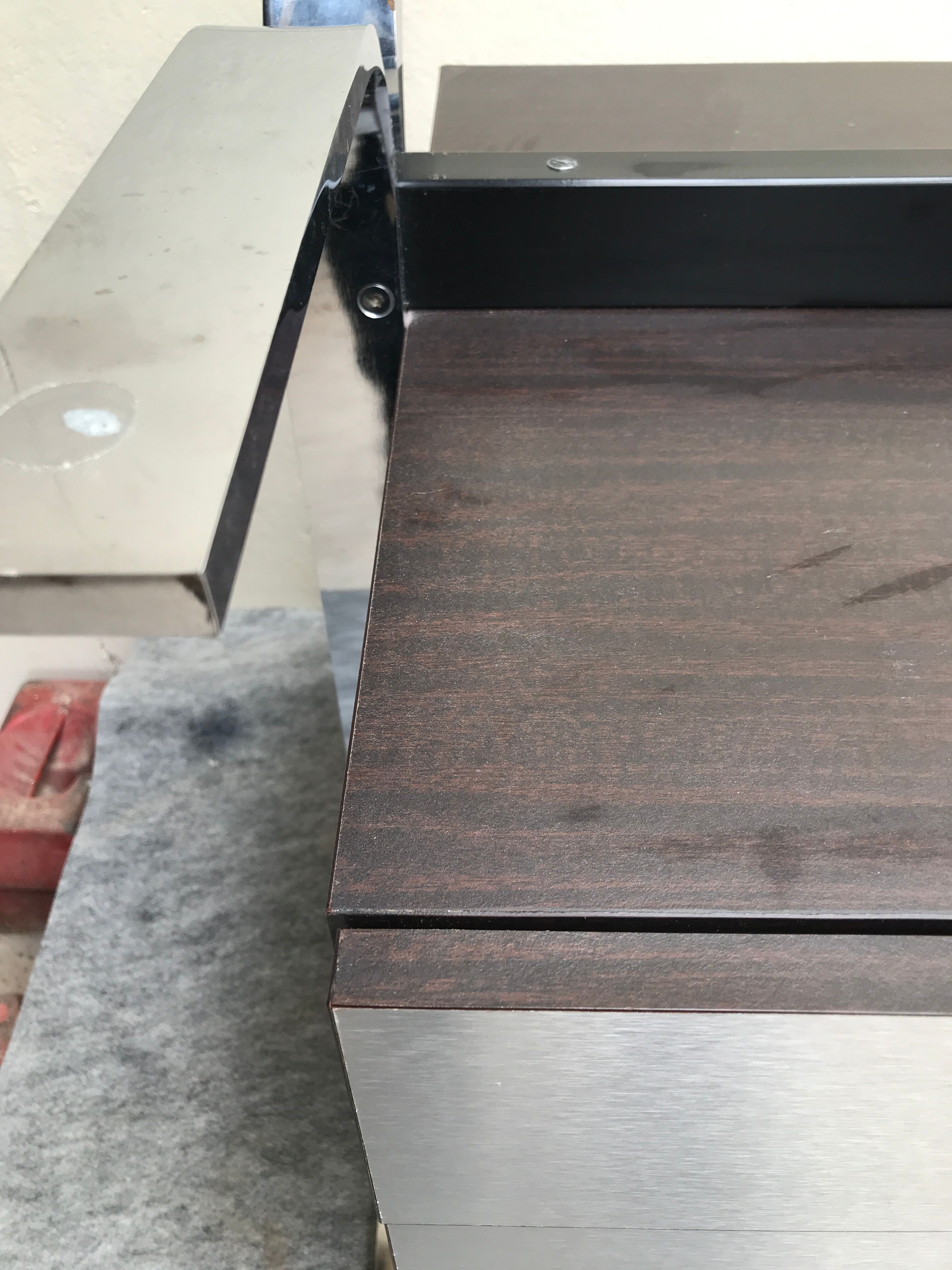 Bureau vintage caisson suspendu