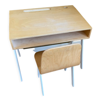 In2Wood desk & children's chair