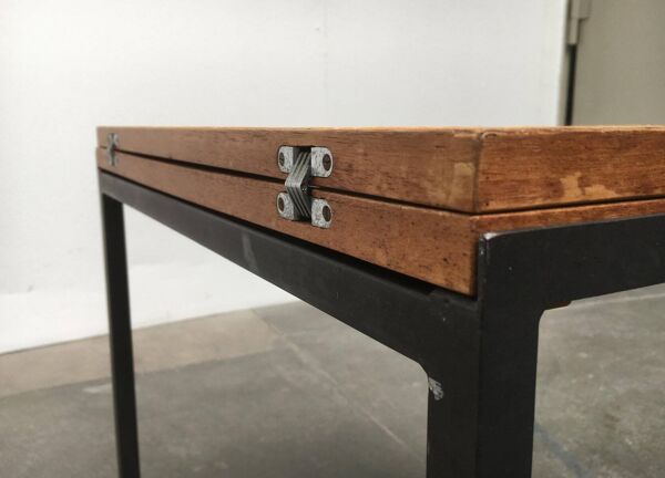 Table d'appoint minimaliste modèle T-Angle par Florence Knoll pour Knoll International, années 1950