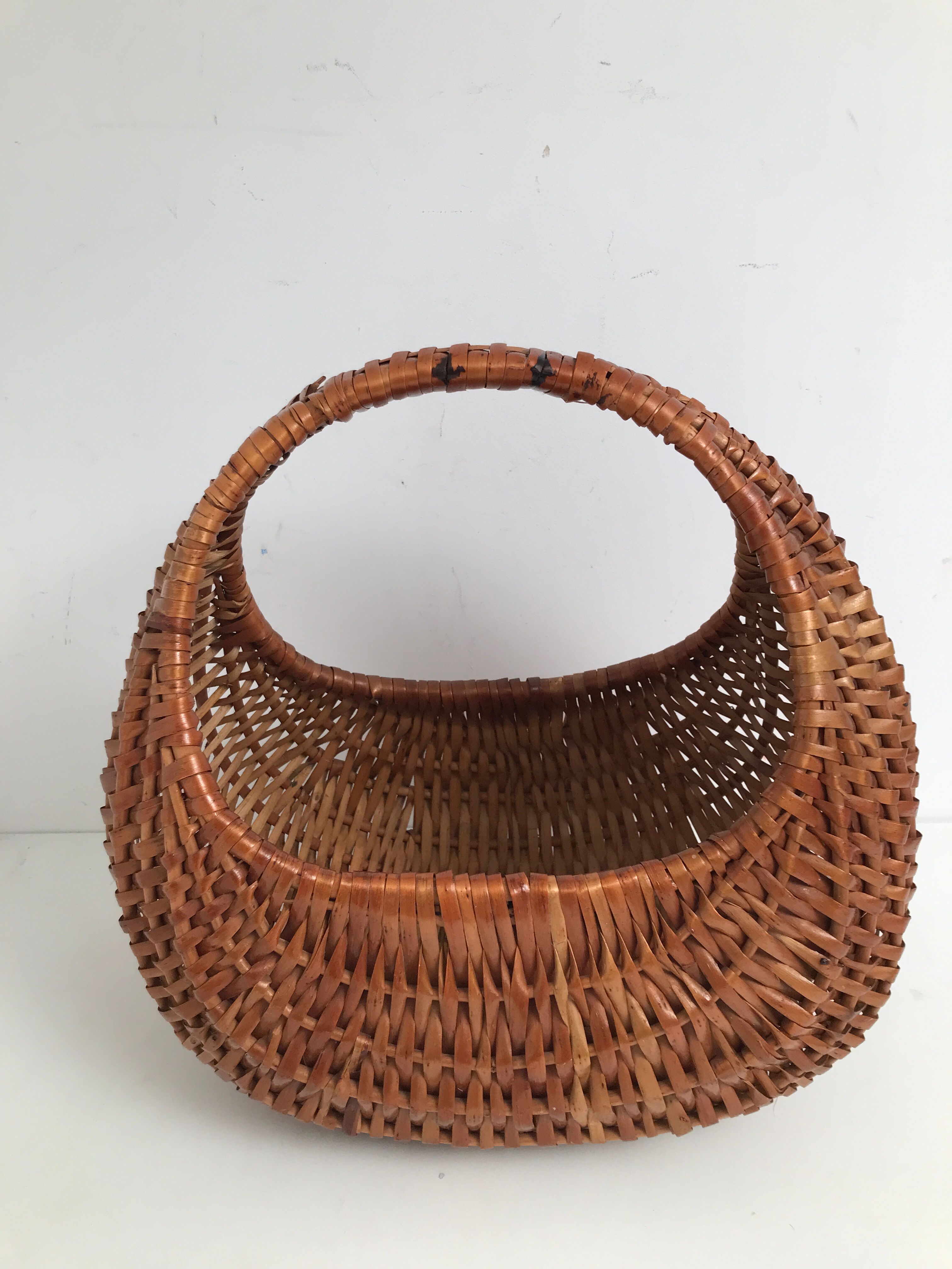 Ancient gondola basket