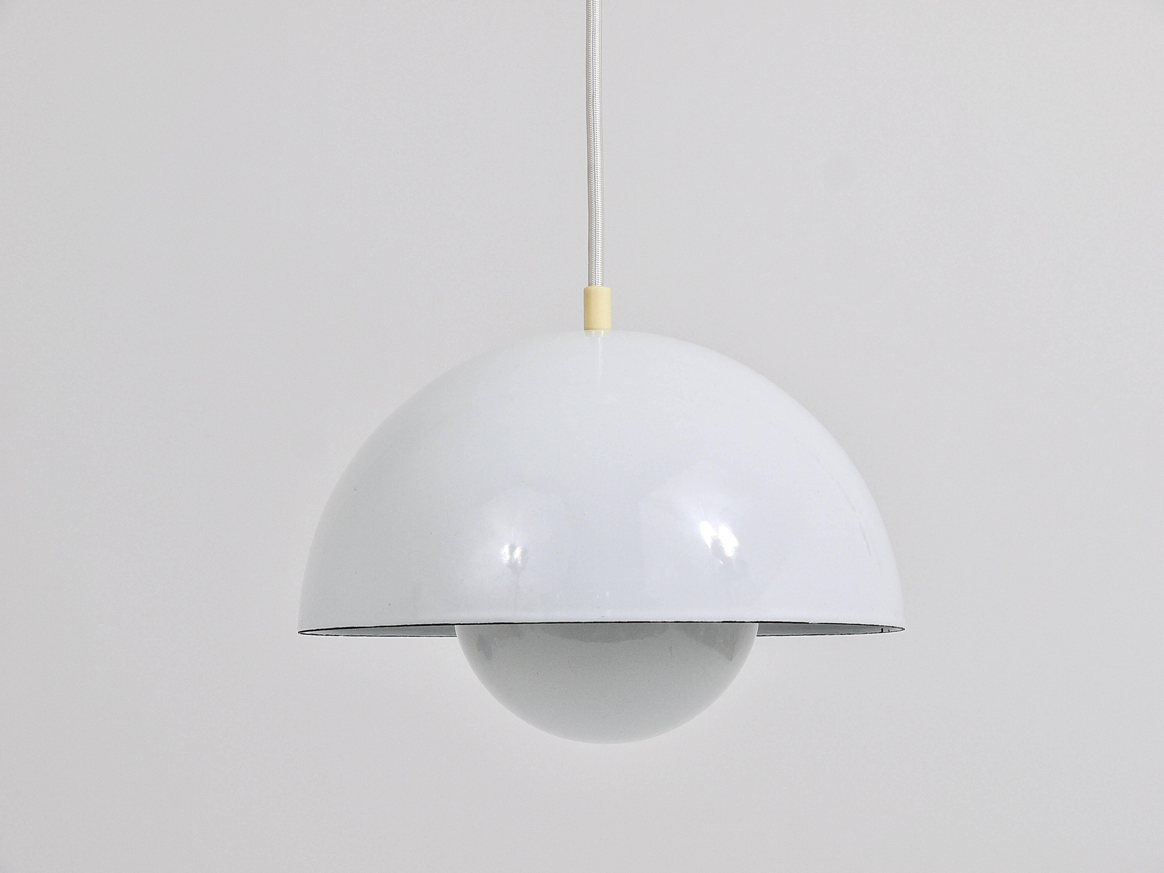 White Verner Panton flower pendant, Louis Poulsen, Denmark, 1969