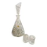 Set of crystal carafe and 2 liqueur glasses