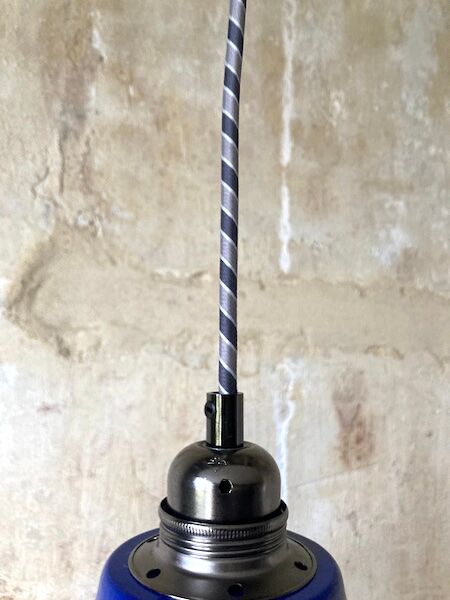 Blue metal workshop suspension