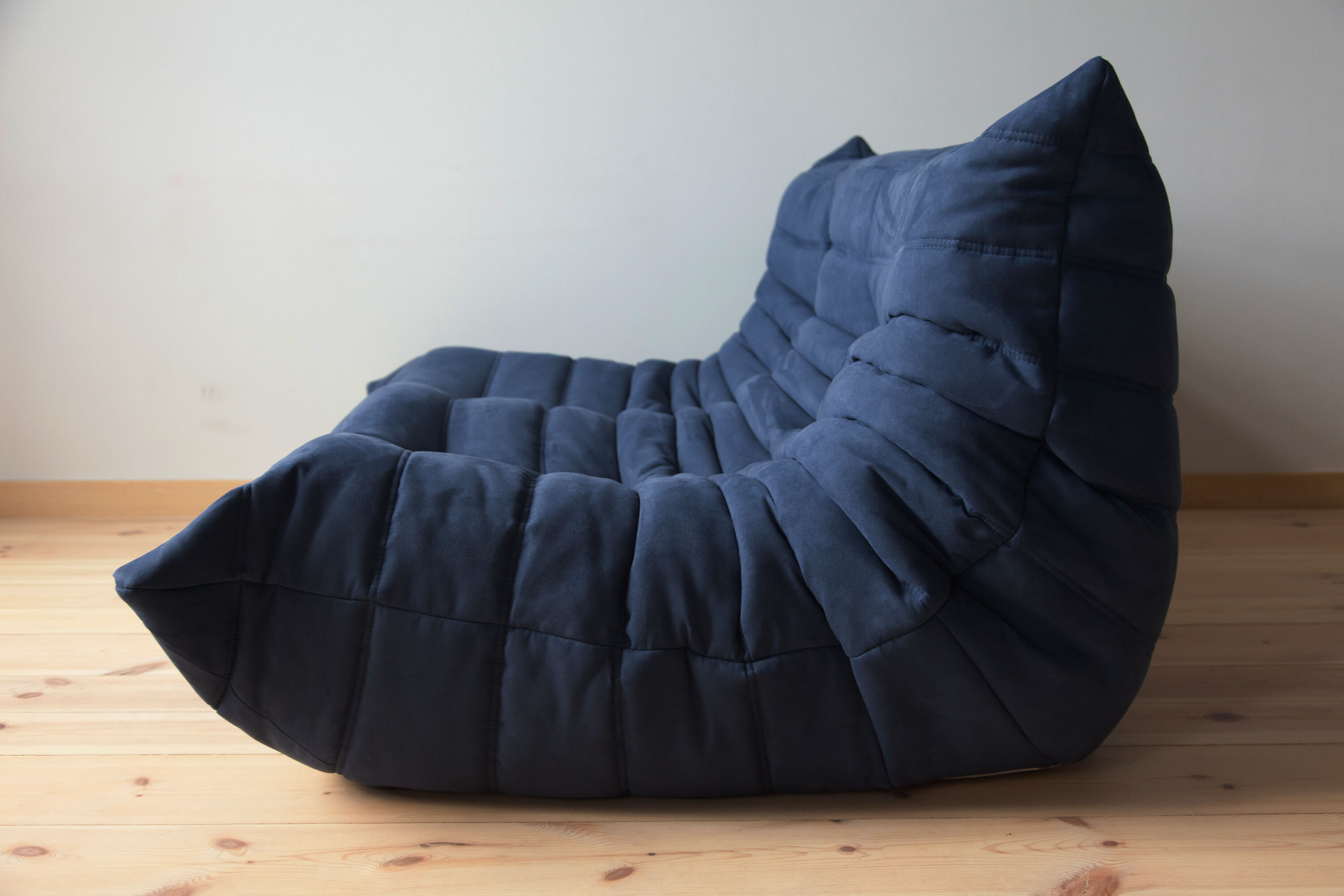 Togo sofa model designed by Michel Ducaroy 1973