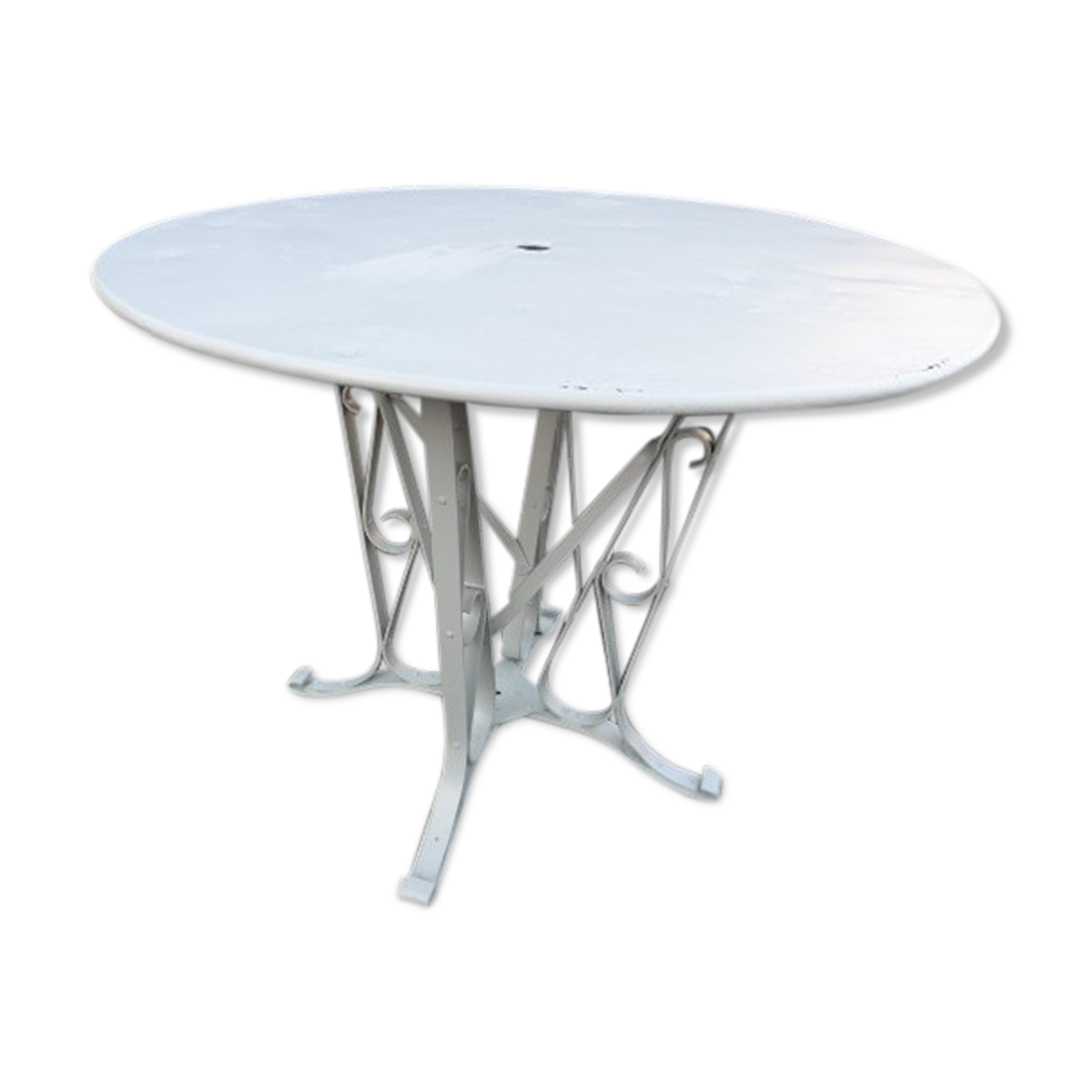 Wrought iron garden table riveted feet 1910