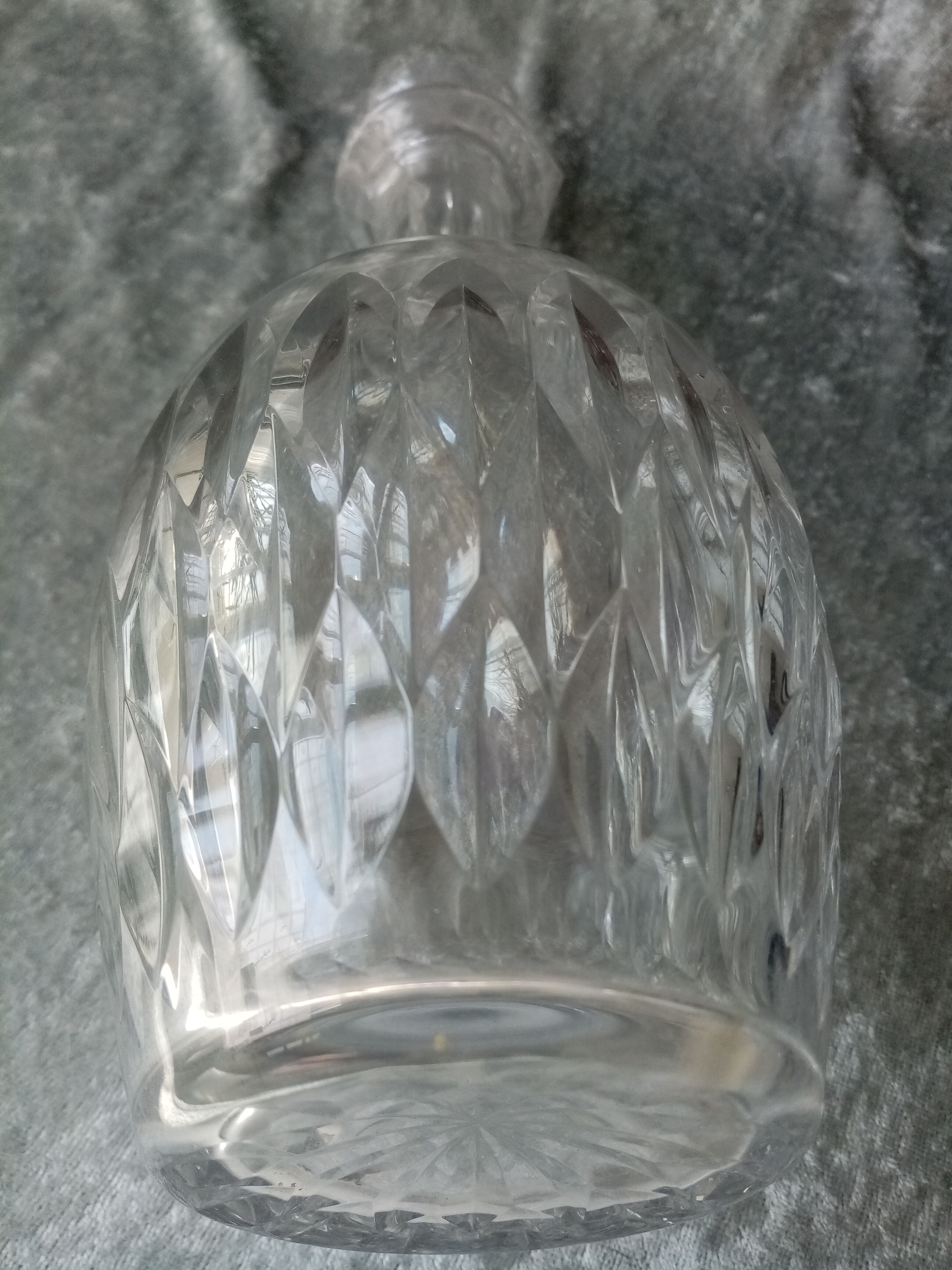 Carafe en cristal taille saint louis ou baccarat