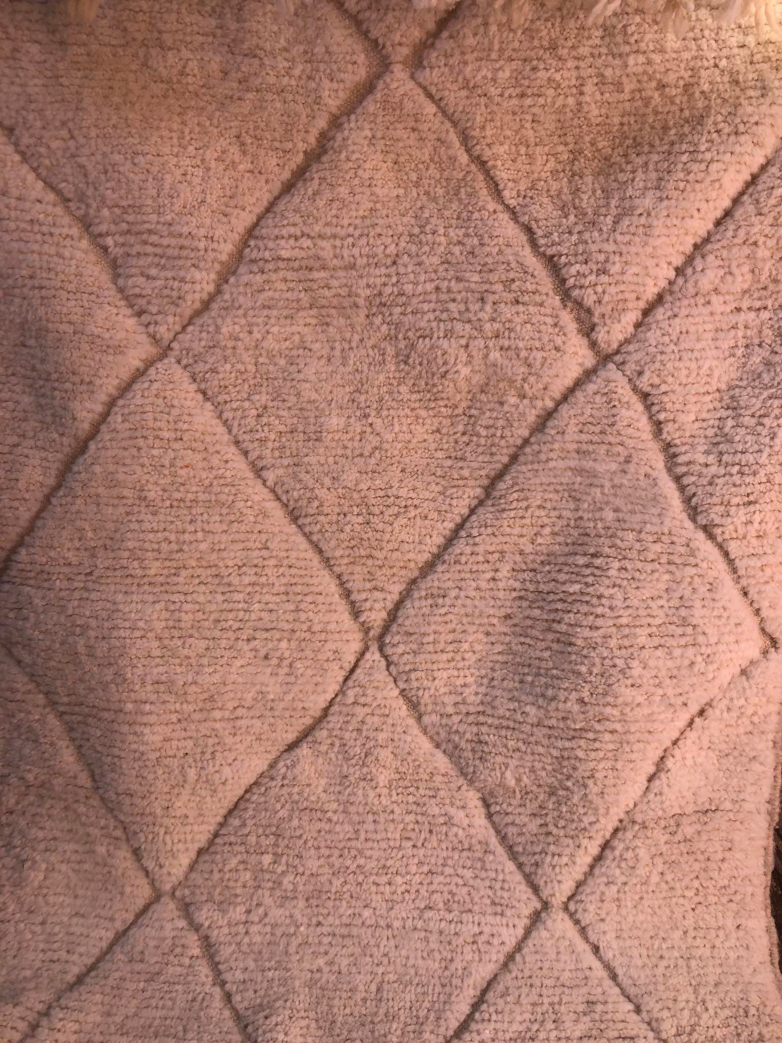 Wool carpet 155x105cm