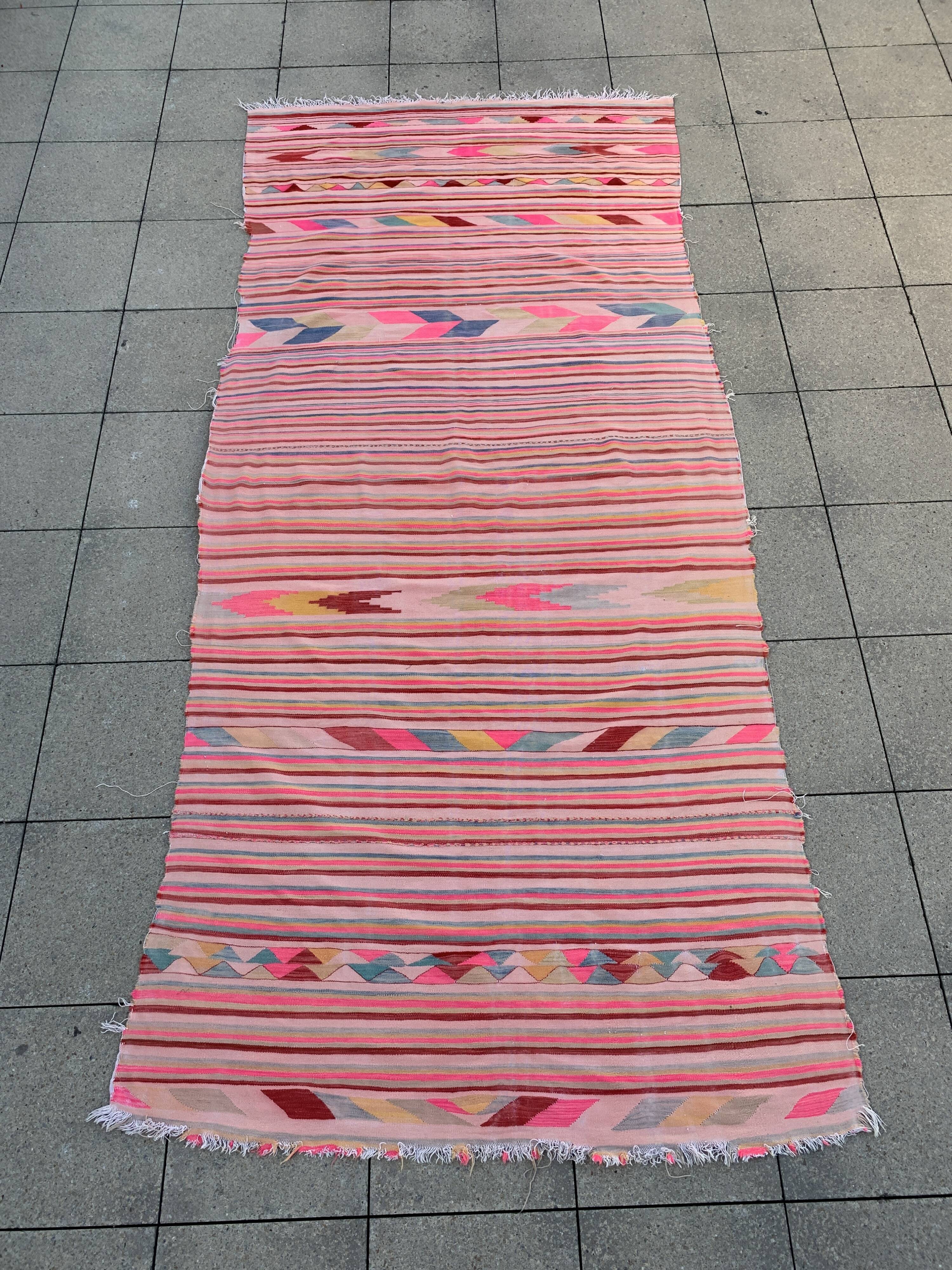 Tapis berbère algérien vintage rayé vintage avec motifs géométriques 369x163 cm