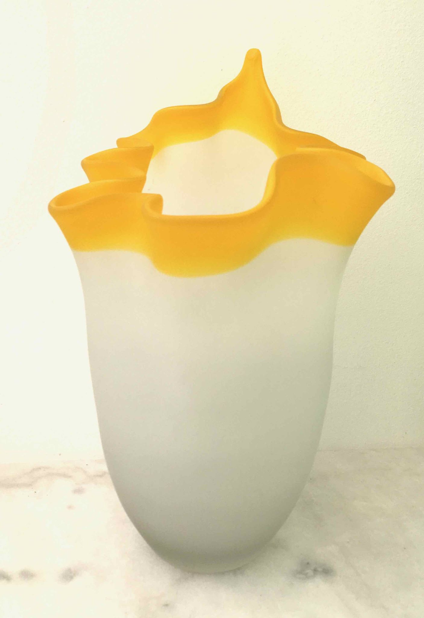 Vase mouchoir pâte de verre années 70