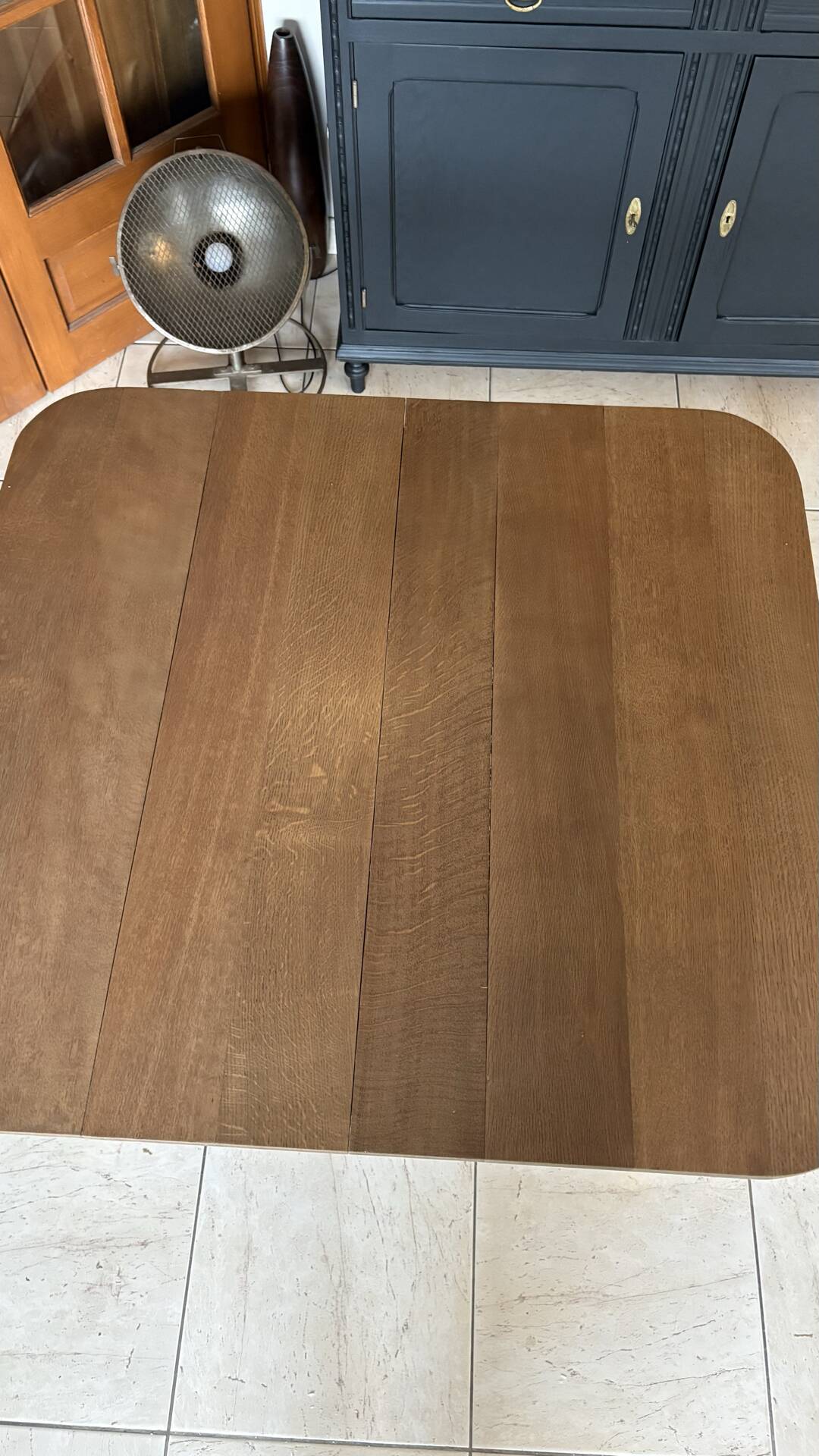 Oak table with extensions