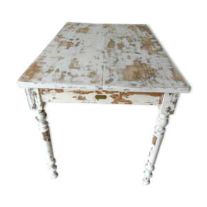 table en bois patiné,