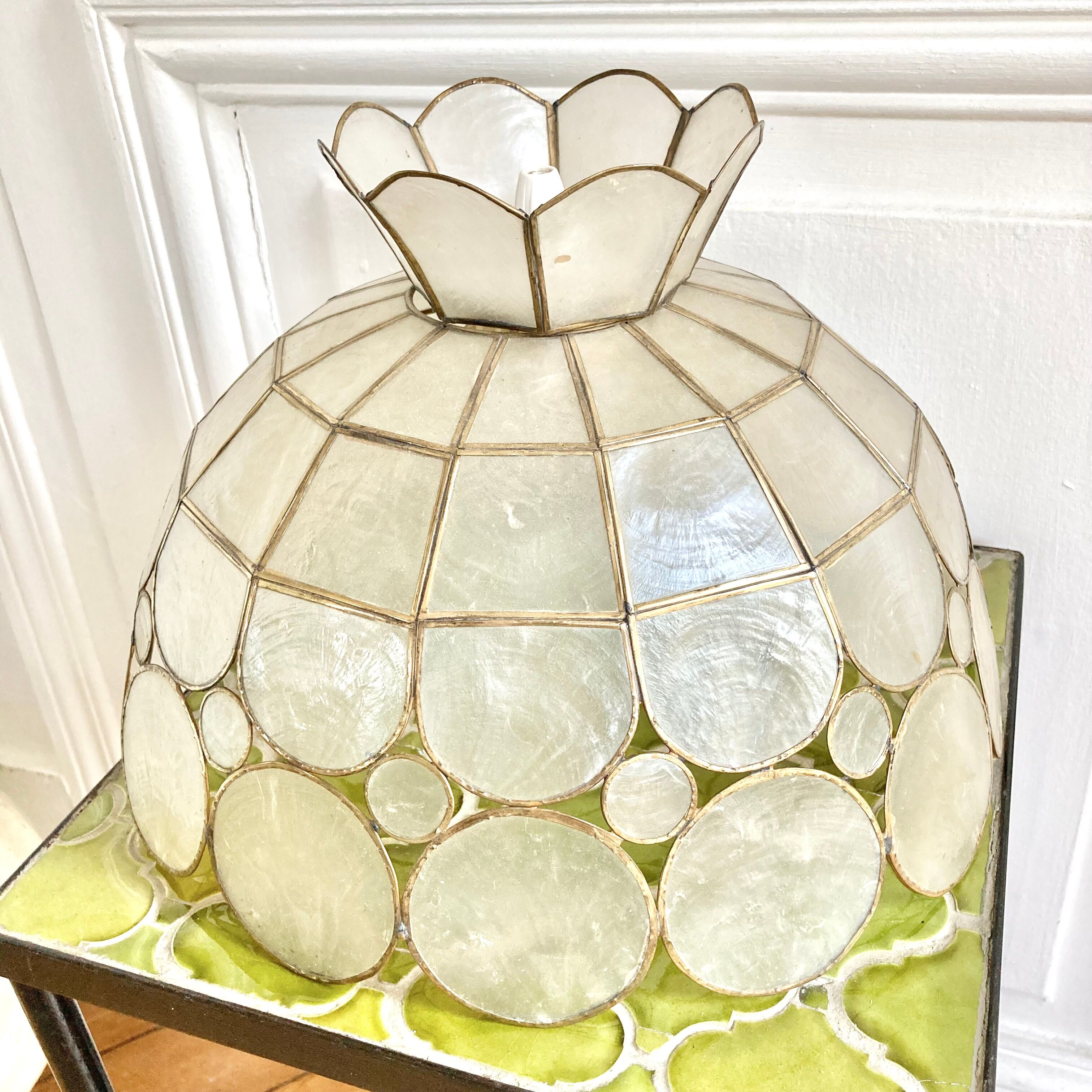 Suspension flower mother-of-pearl brass