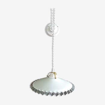 White opaline pendant lamp with serrated edges