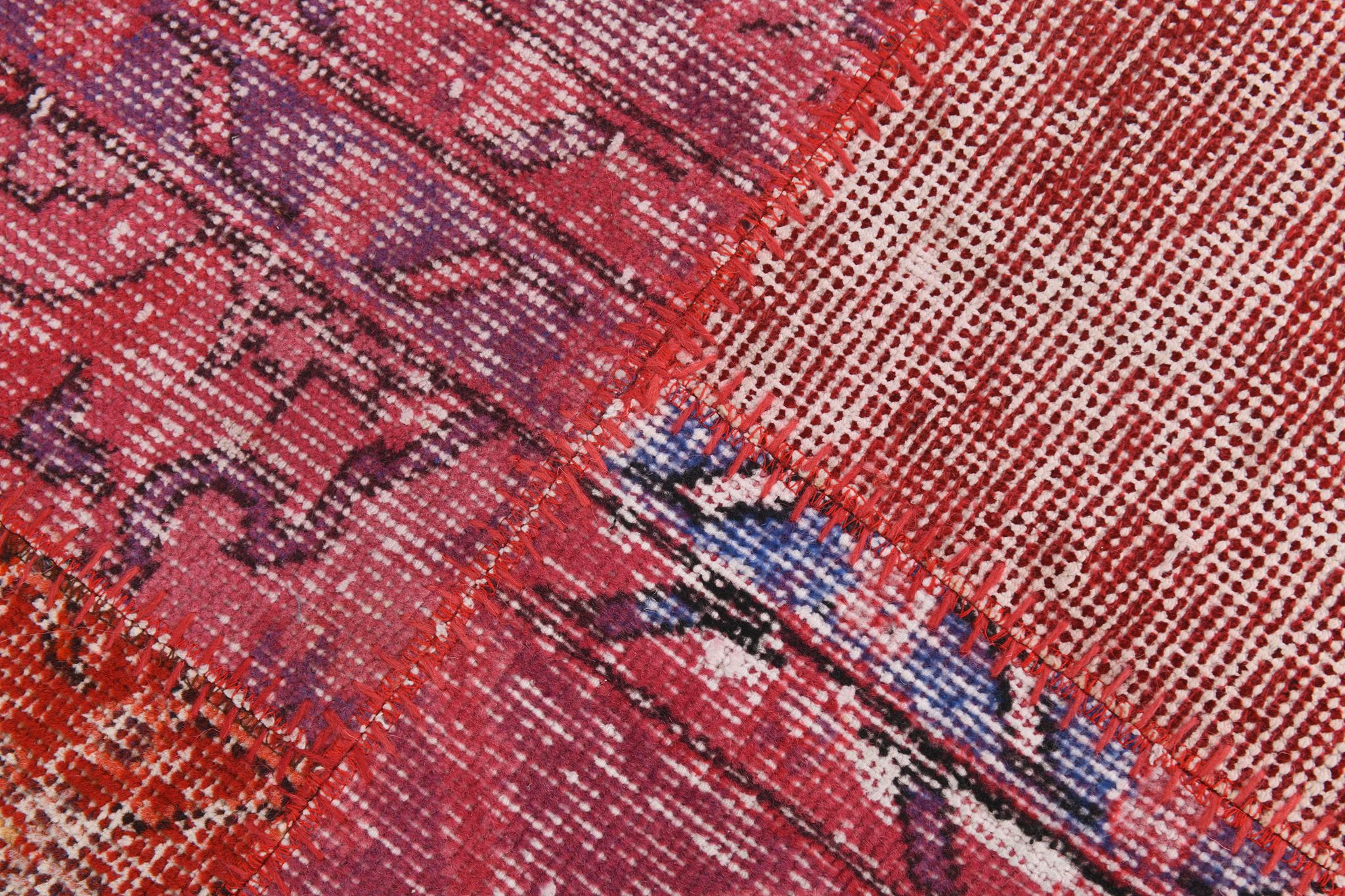 5x8 red tones turkiah rug 169x240cm