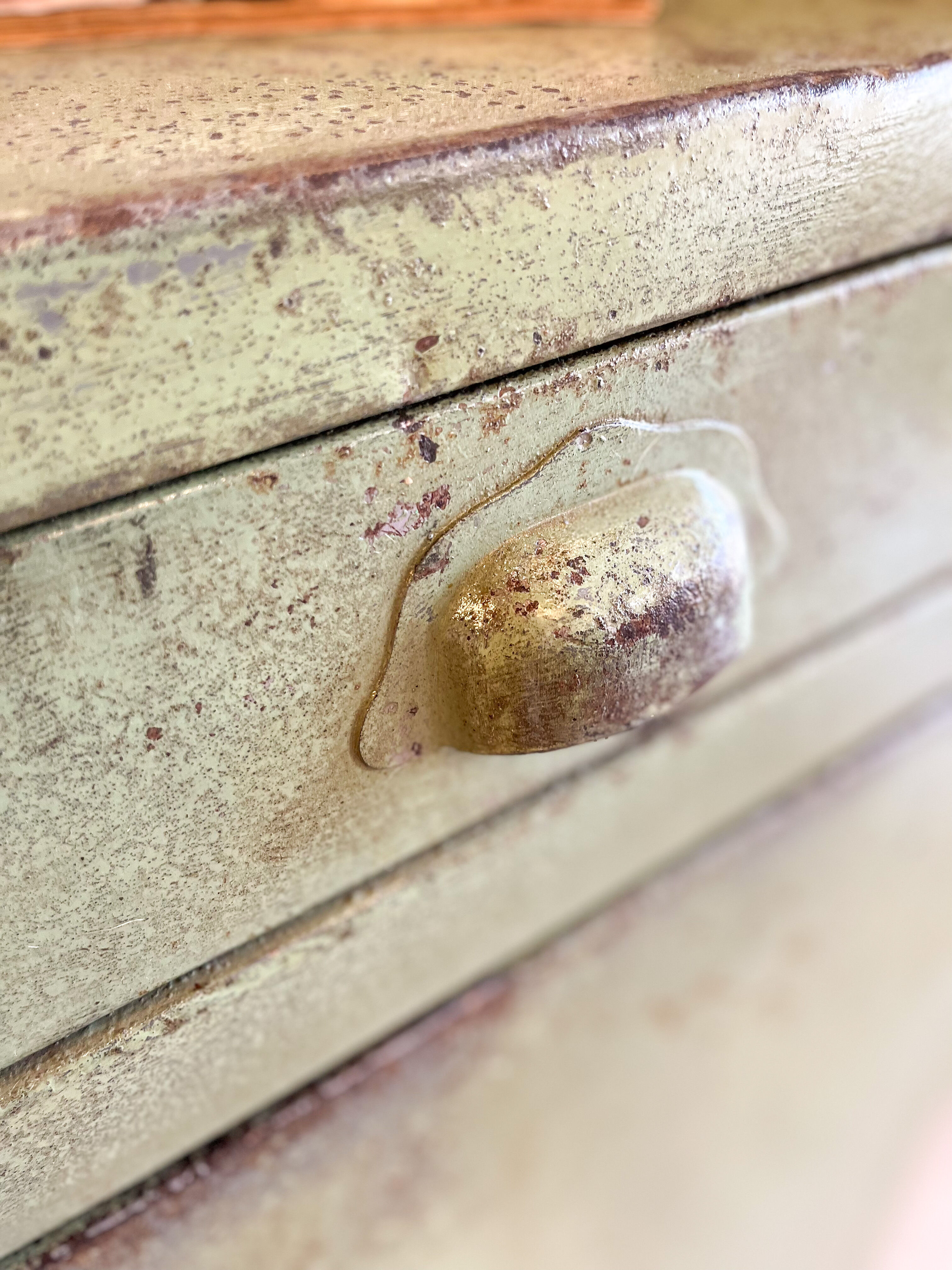 Former green patina workshop service