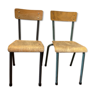 Chaises ecolier vintage