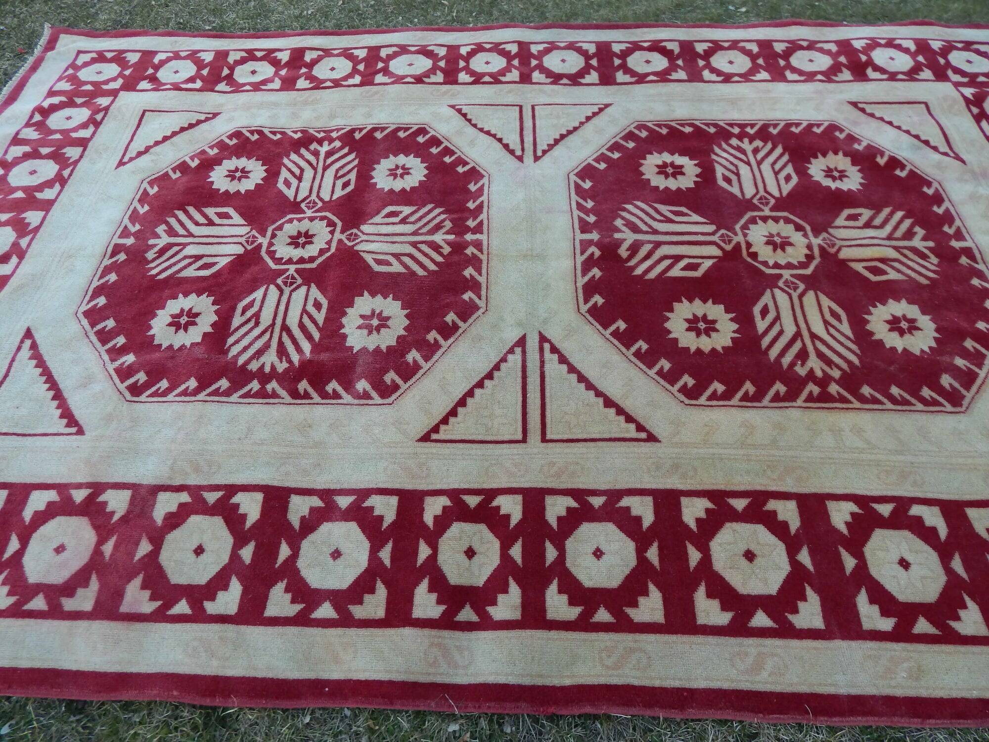 Vintage Turkish rug handmade 199x310 cm