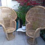 Paire de fauteuils Emmanuelle