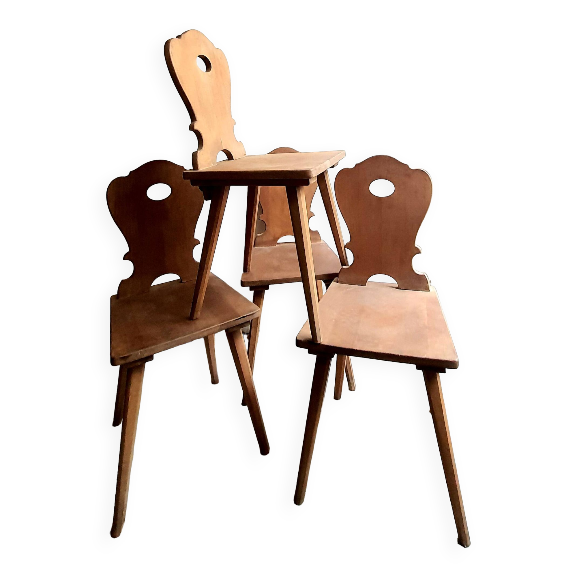 Series of 4 Brutalist chairs in solid oak - Savoyard Popular Art - Vintage from the 60s