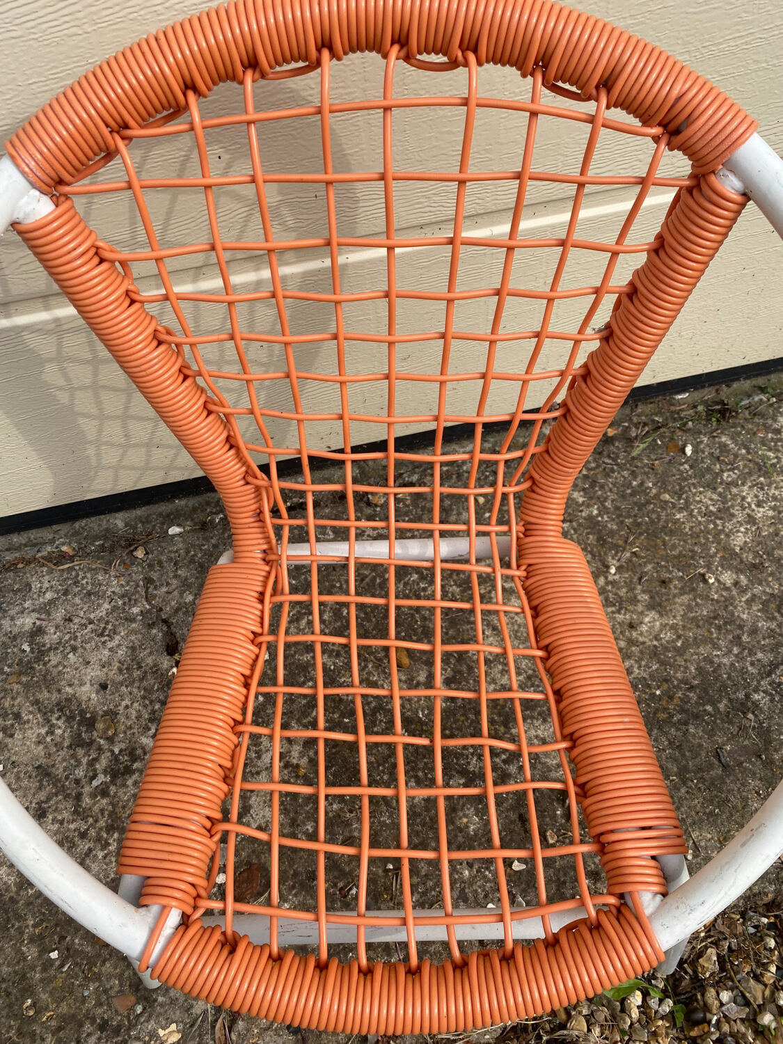 Vintage children's armchair scoubidou