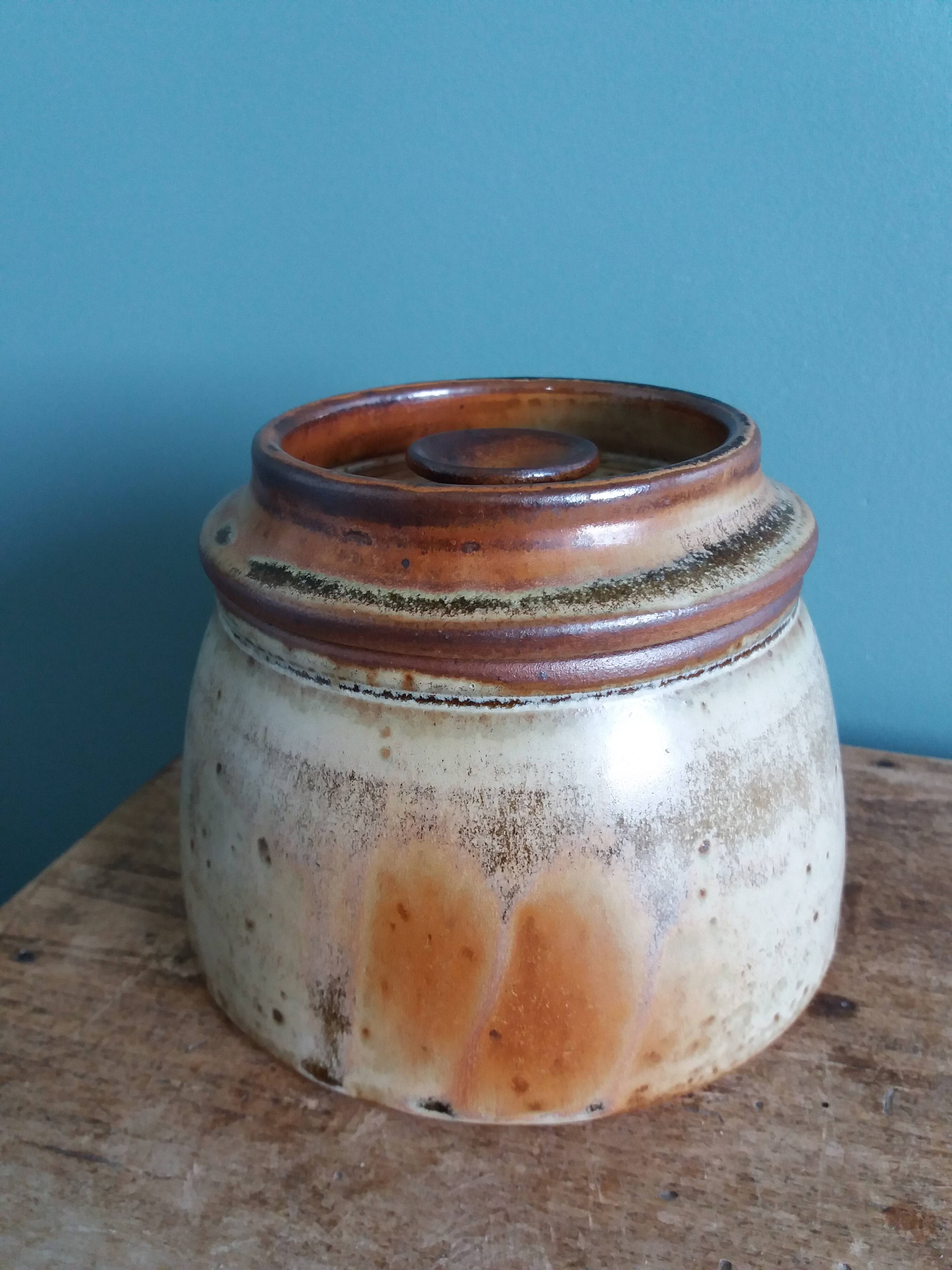 Water butter dish in Puisaye stoneware, Jean-Pierre Prud'homme