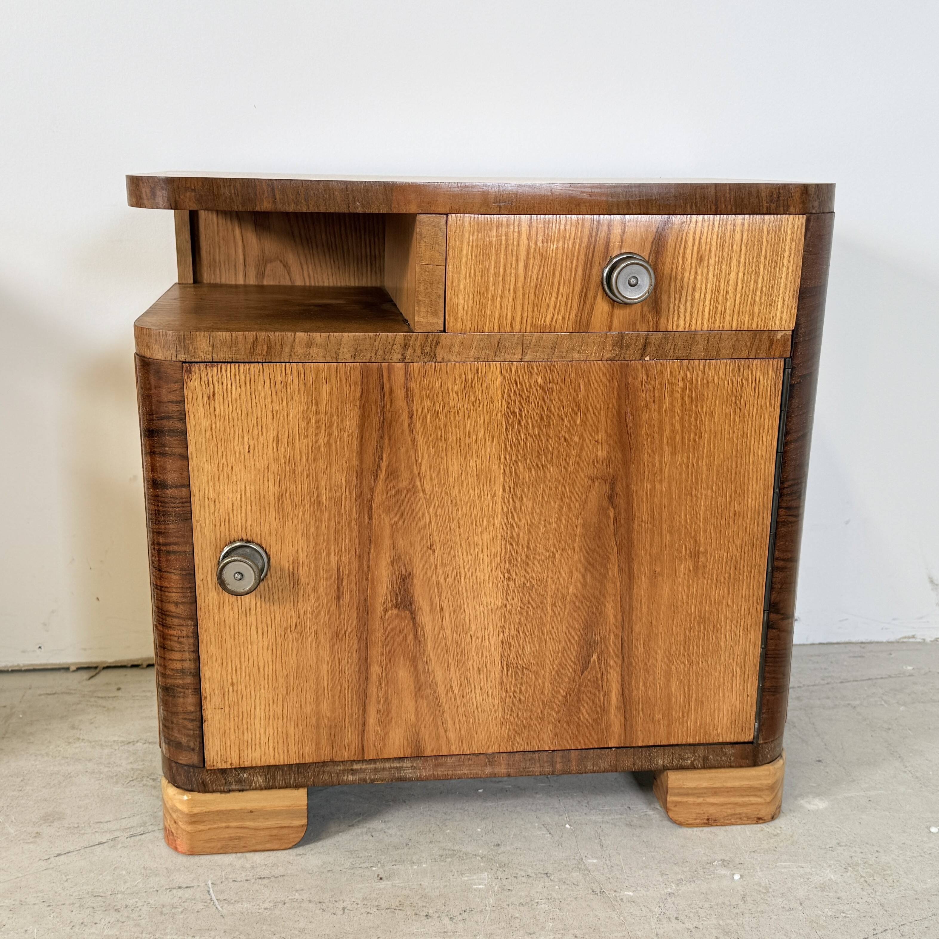 Pair of Art Deco Bedside Tables, Streamline Design, 1950s