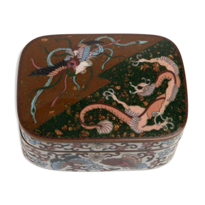 Boite en émaux cloisonnés