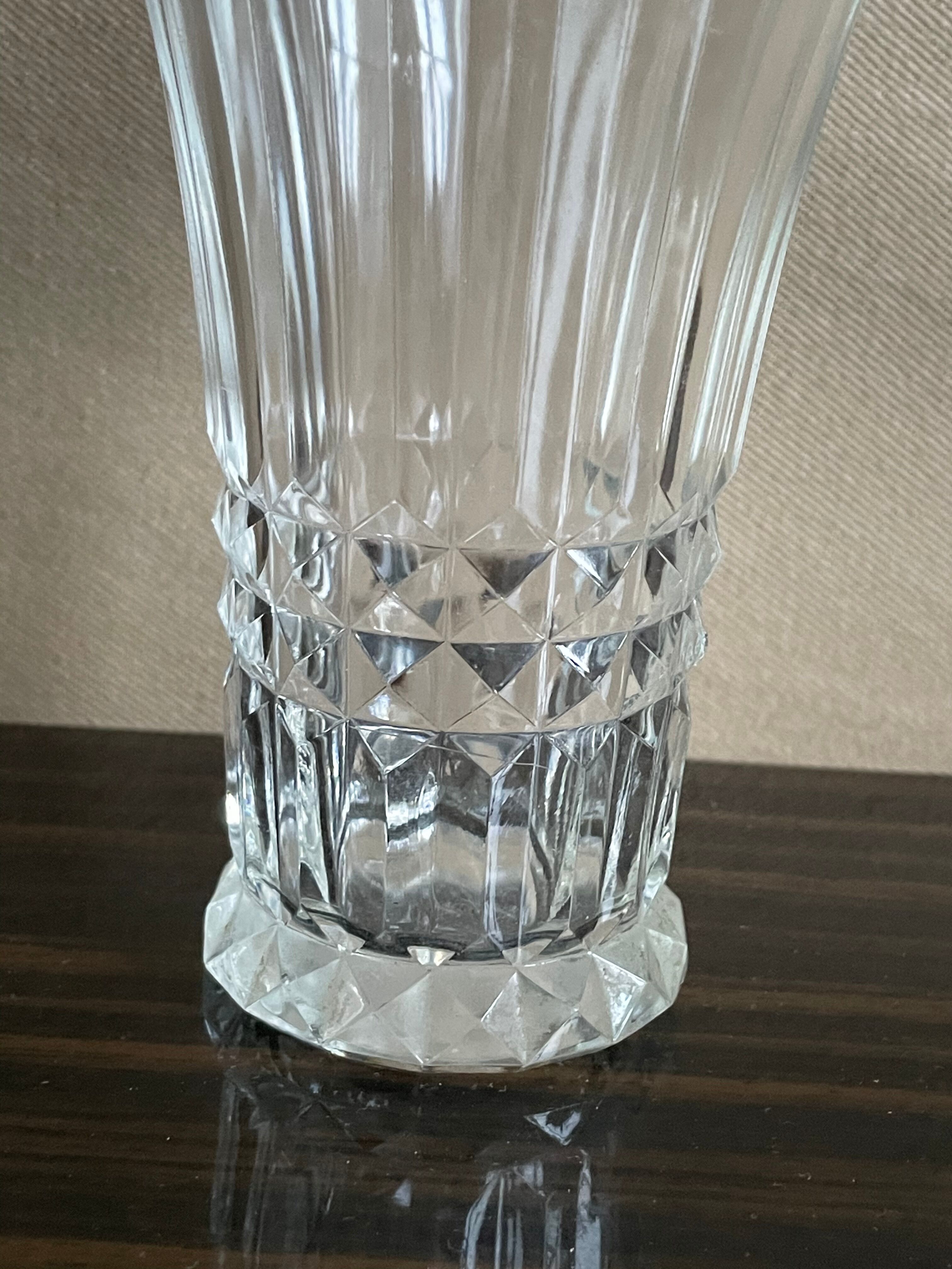 Art deco glass vase