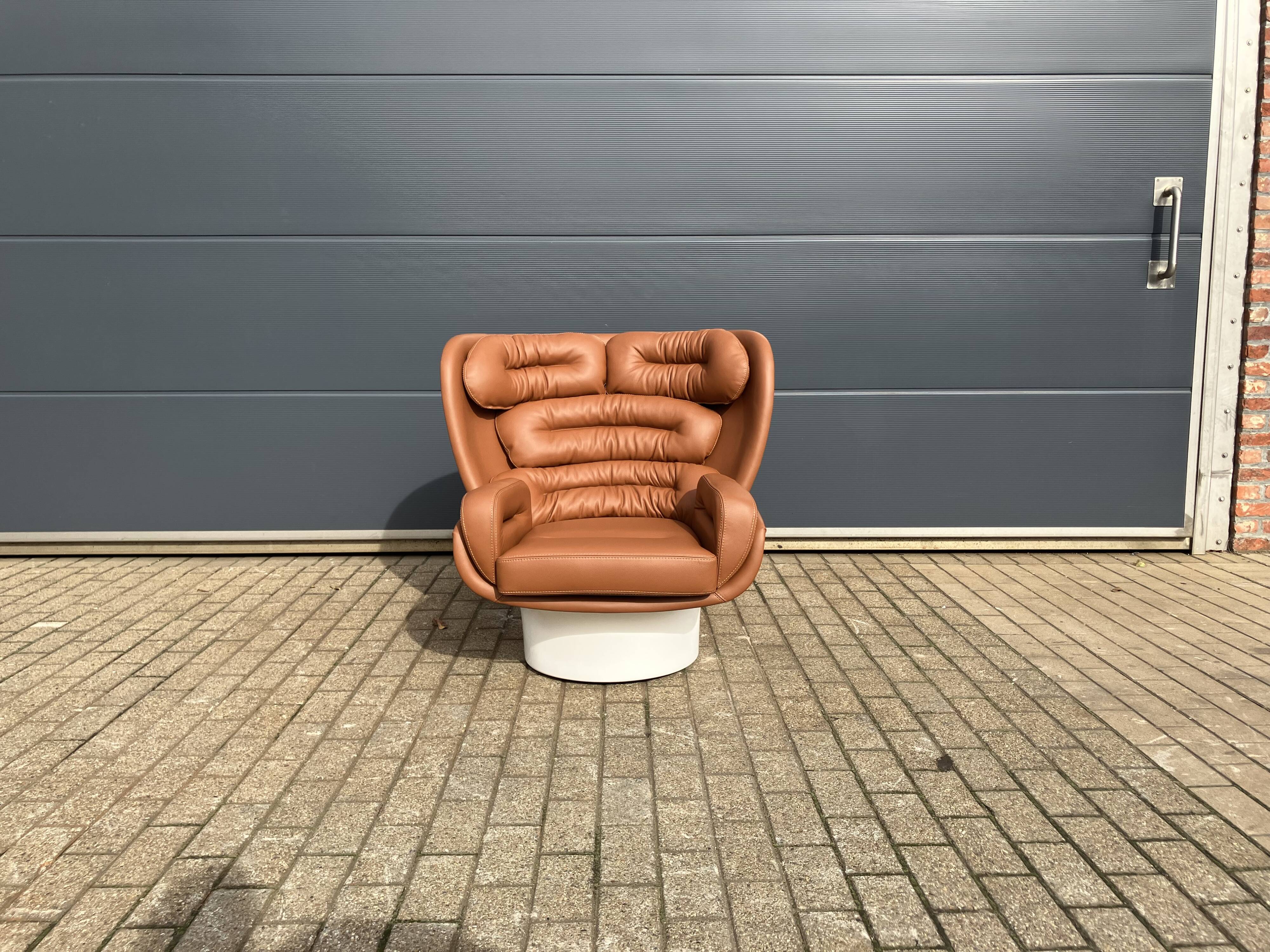 Joe Colombo Elda chair Longhi, Cognac leather in new condition!