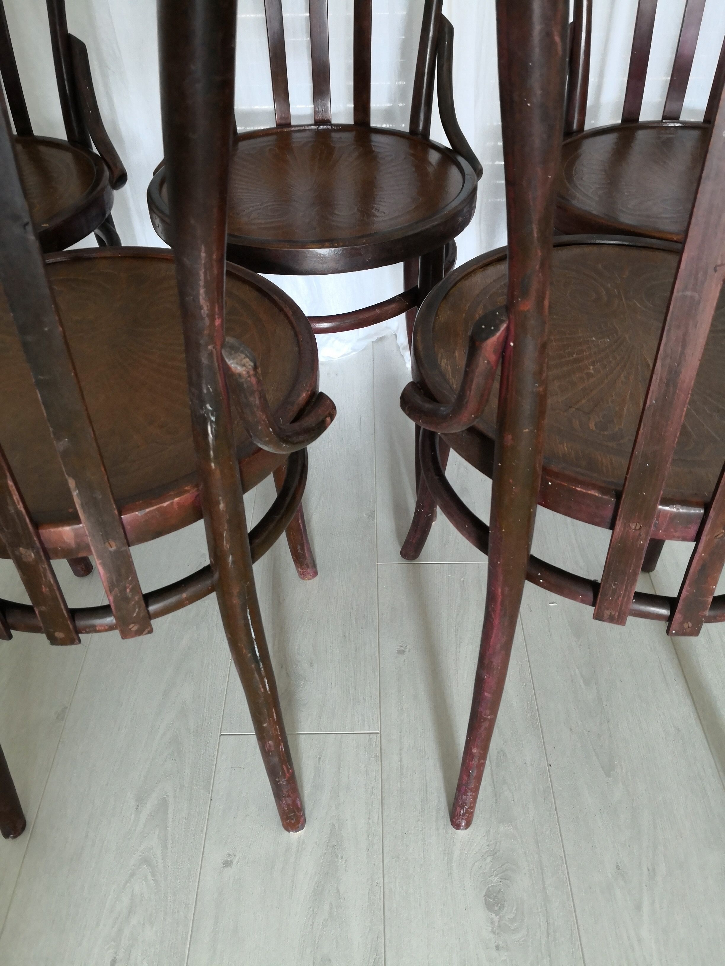 Set 5 bistro chairs