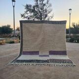 Handmade natural wool Berber rug size 1.5/2.5 m