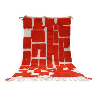 Handmade Moroccan wool rug, large size 250x150 cm, handcrafted.