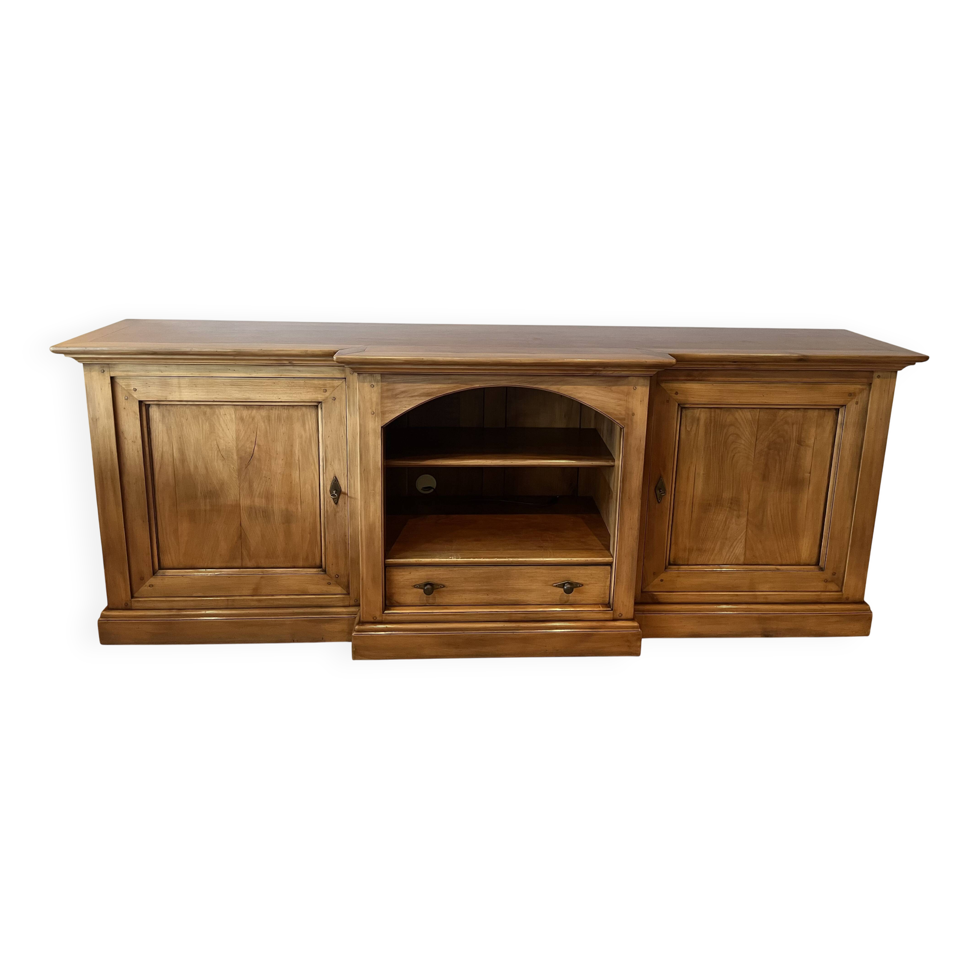 Enfilade very much, cherry wood jointed.