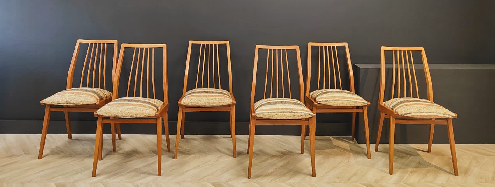 Six mid century dining table chairs