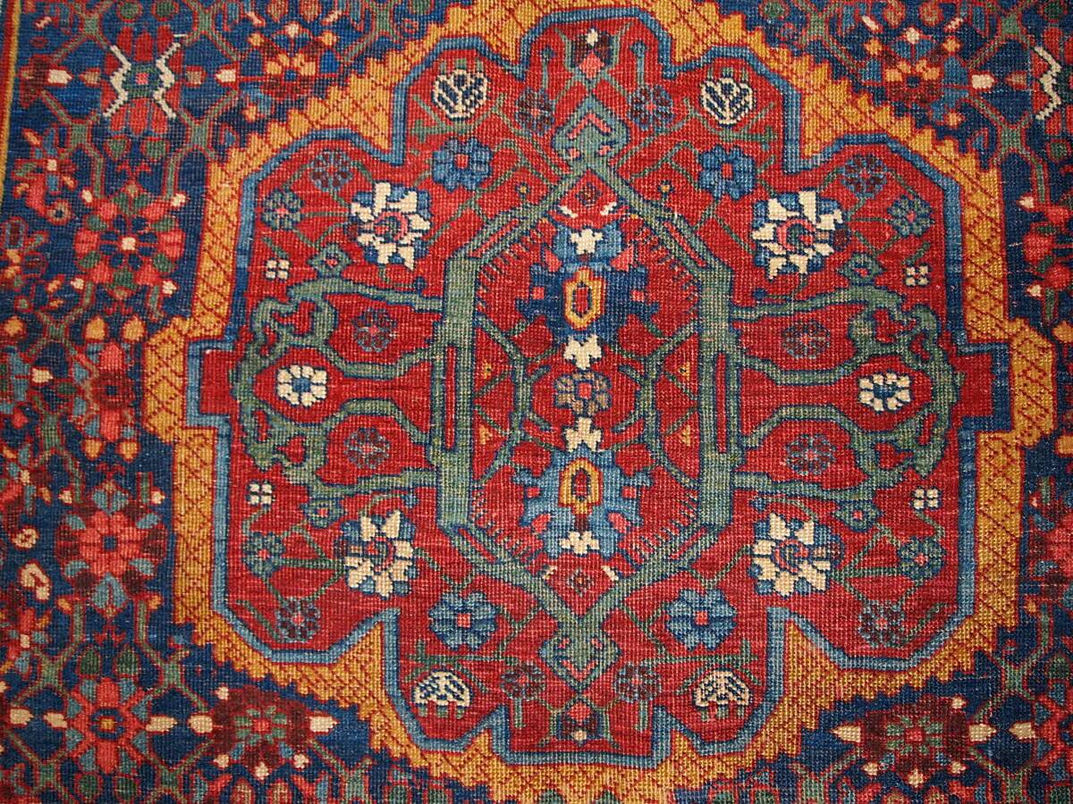 Handmade antique Persian Bidjar rug 149cm x 225cm 1880s - 1B194
