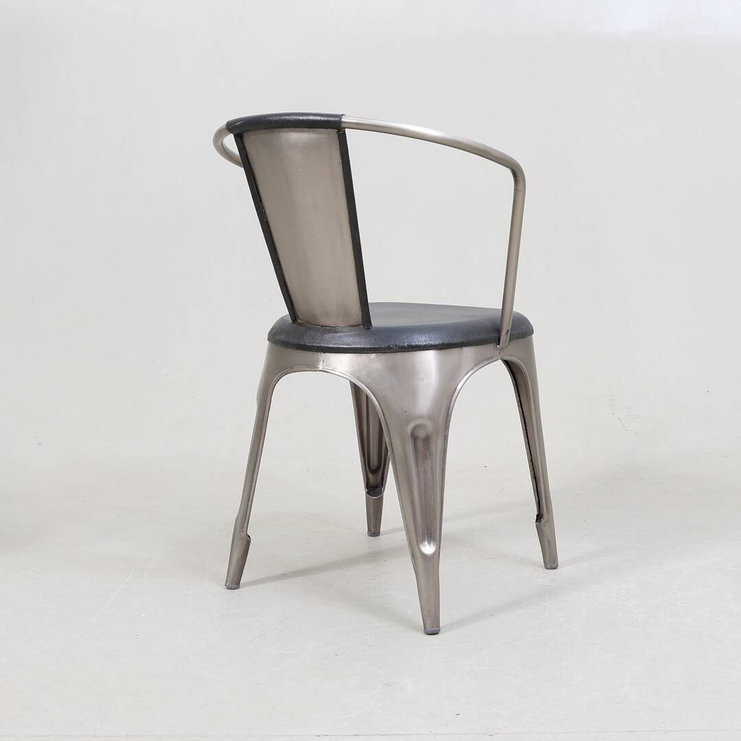 Industrial-Design Chairs (Set of 6) — Metal & Wood — Timeless Workshop Aest