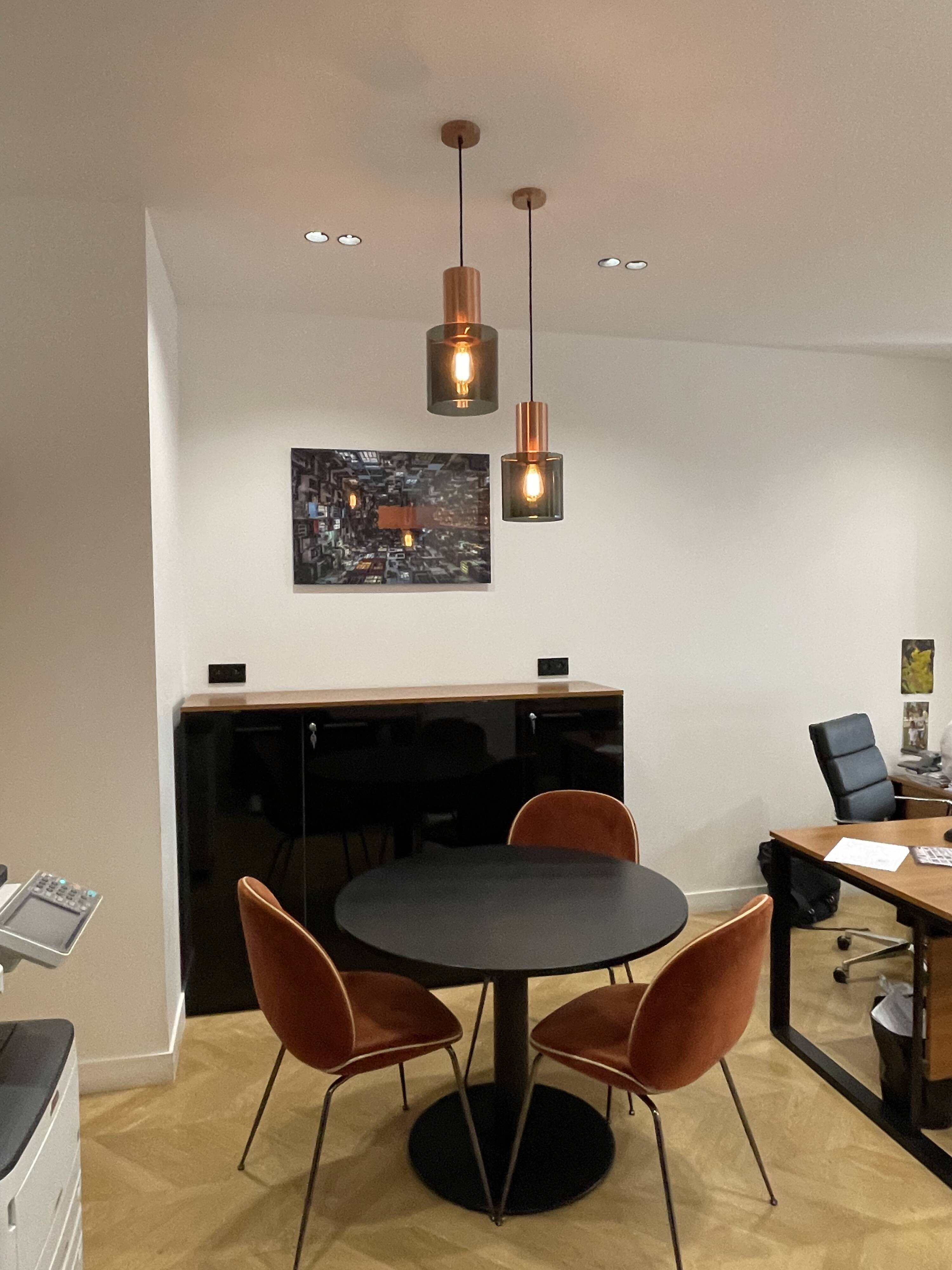 MEETING TABLE DIAMETER 100 cm BLACK BASE