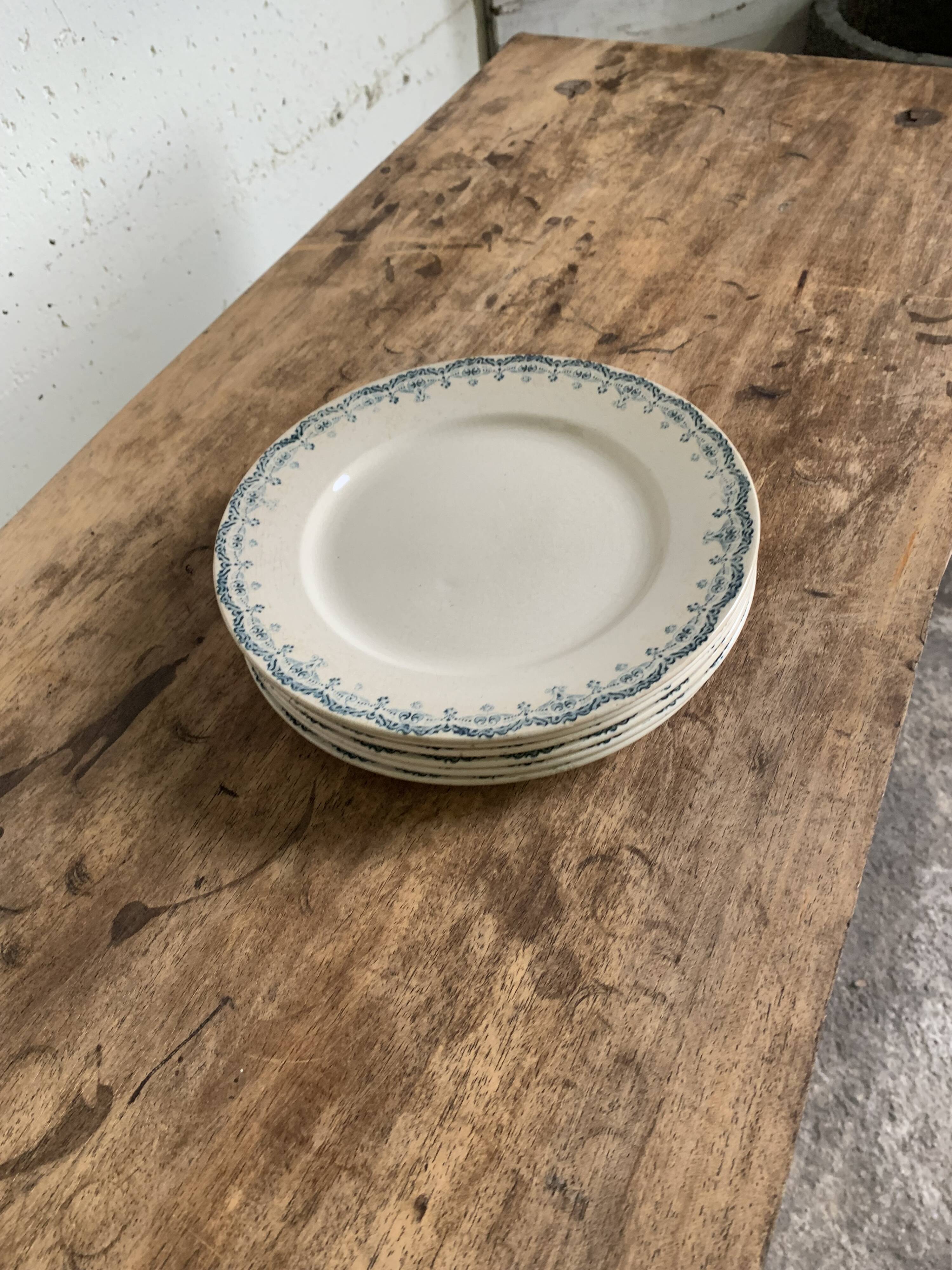 6 assiettes plates Choisy le Roy