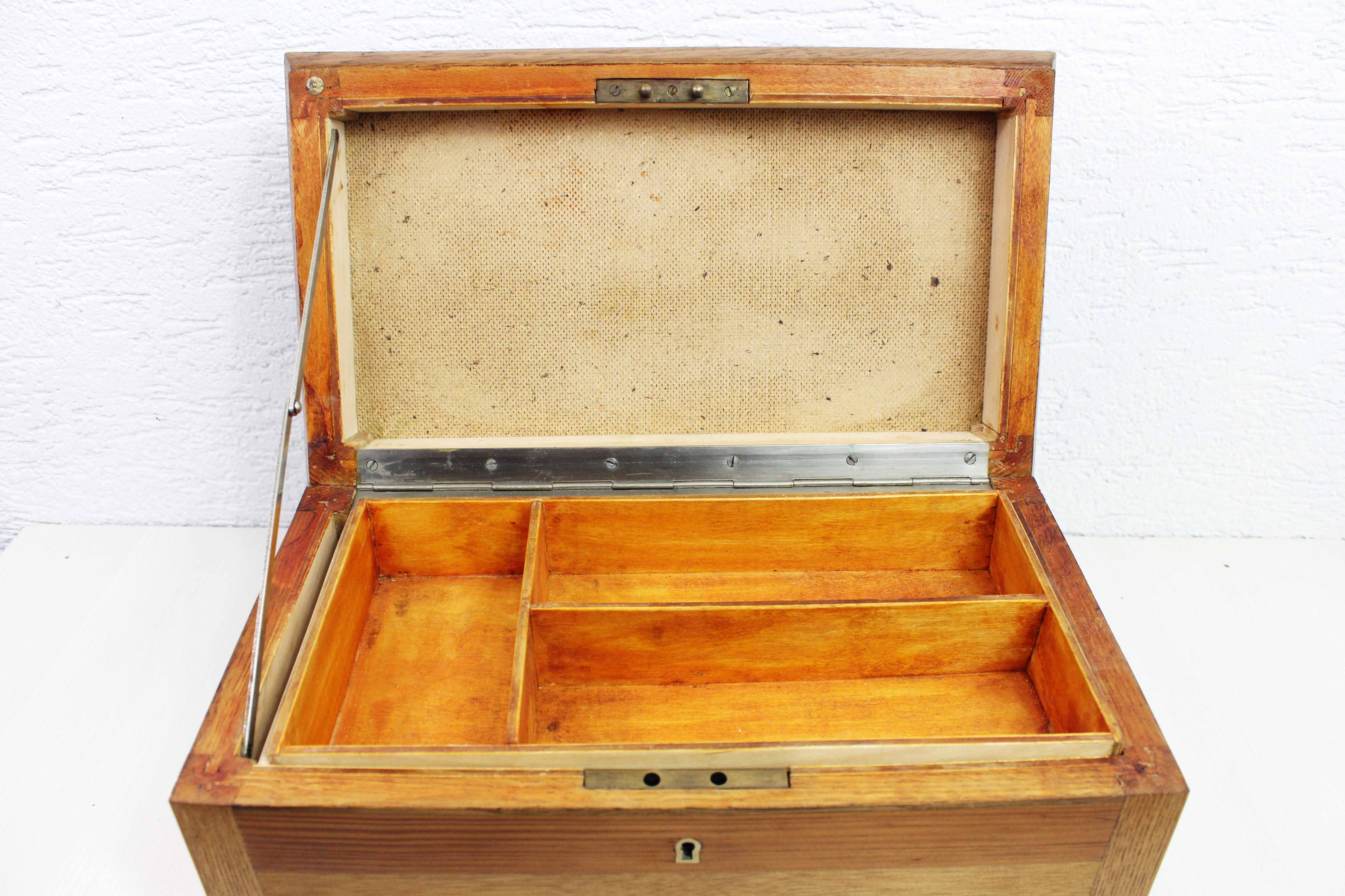 Solid wood chest