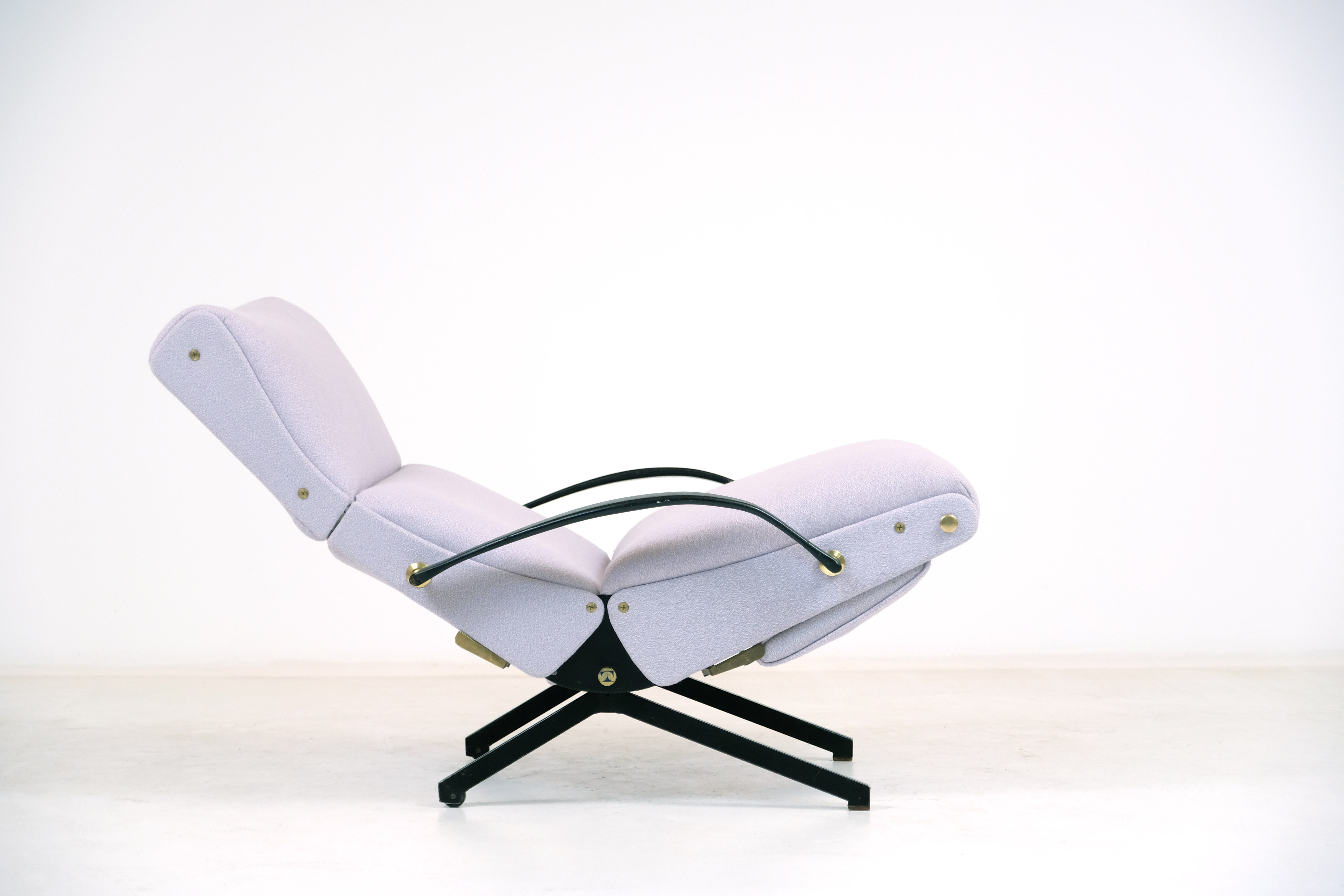 Fauteuil P40 par Osvaldo Borsani pour Tecno Edition 1960