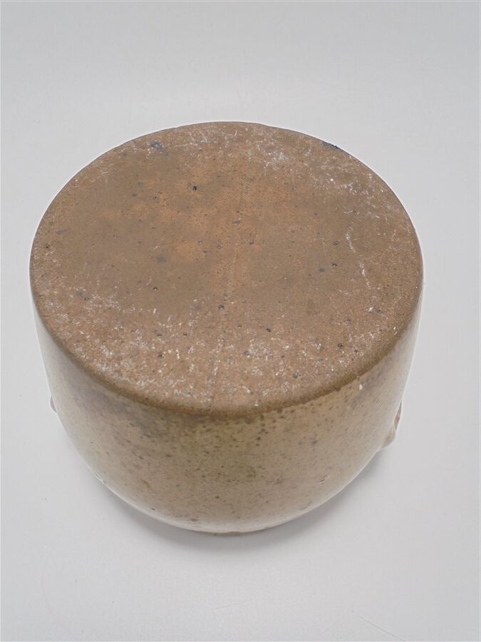 Pot en grès