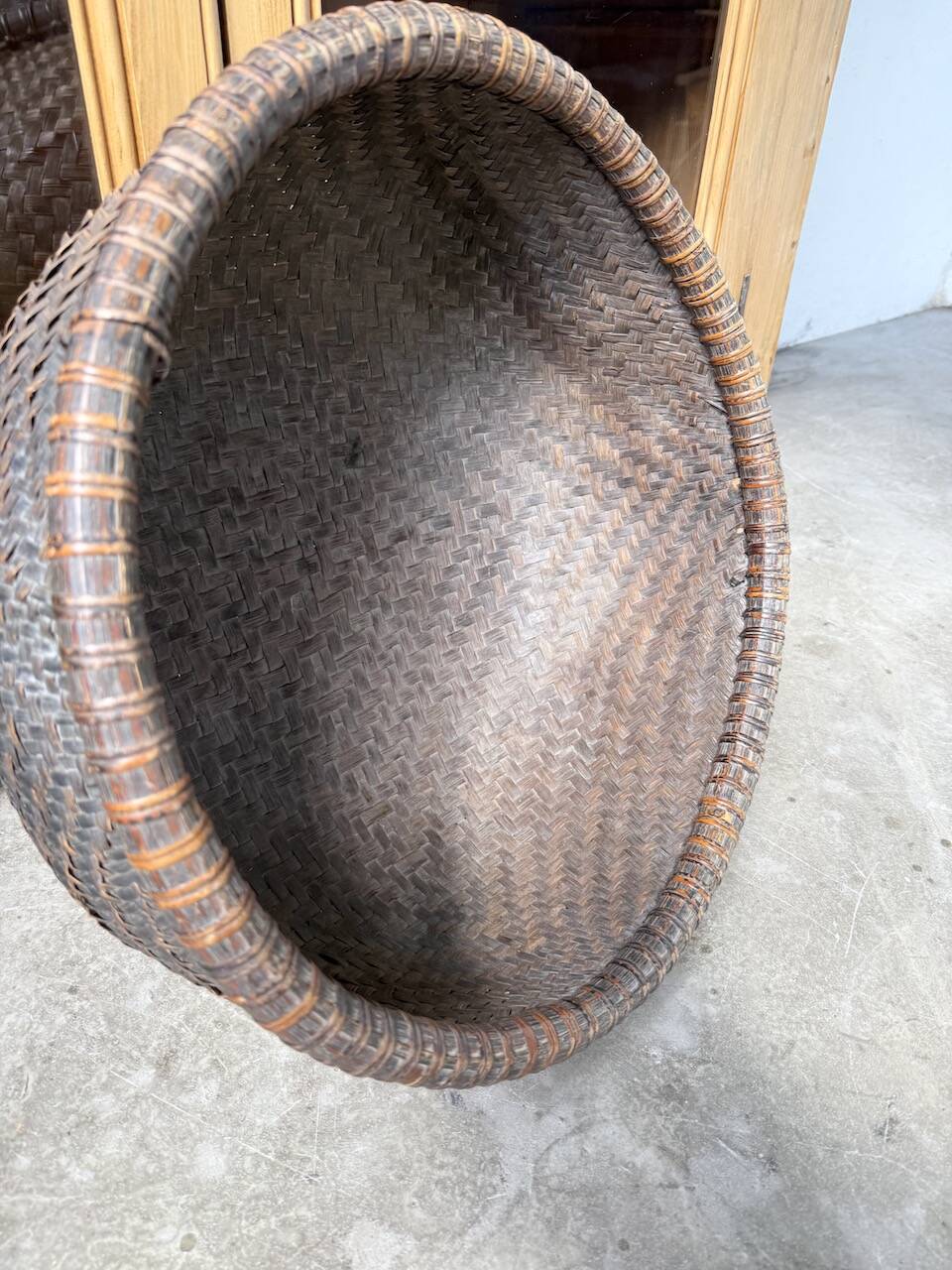 Vietnamese tea basket, mid-20th century