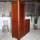 Armoire asymétrique