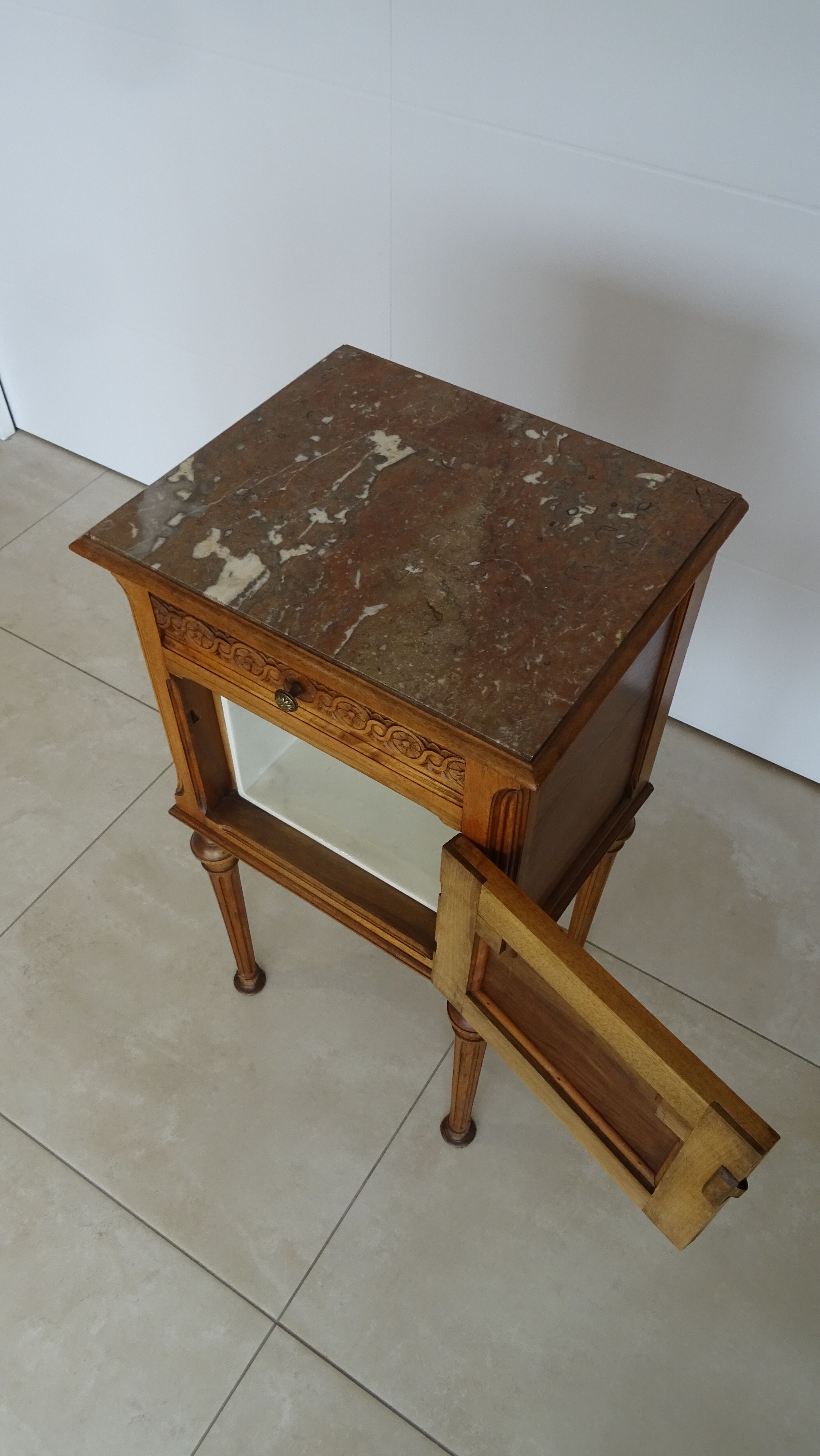 Bedside table - early 1900 - marble/ceramic
