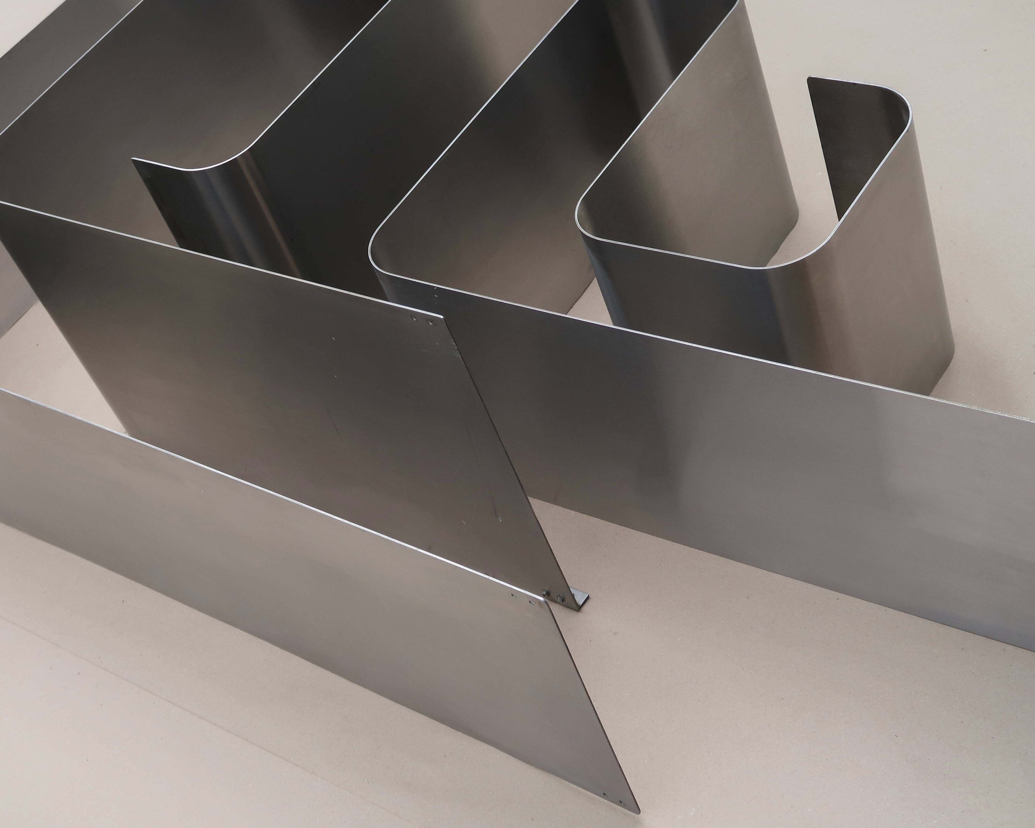 Zig Zag bookshelf by Joelle Ferlande and François Monnet in steel