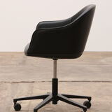 Vitra softshell office chair design by Ronan & Erwan Bouroullec.