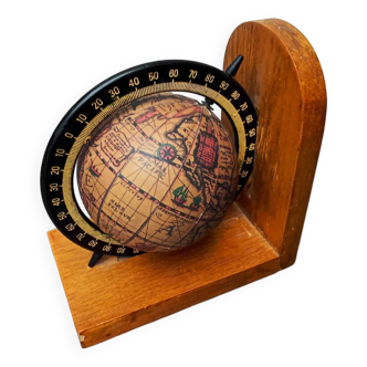 Globe bookend