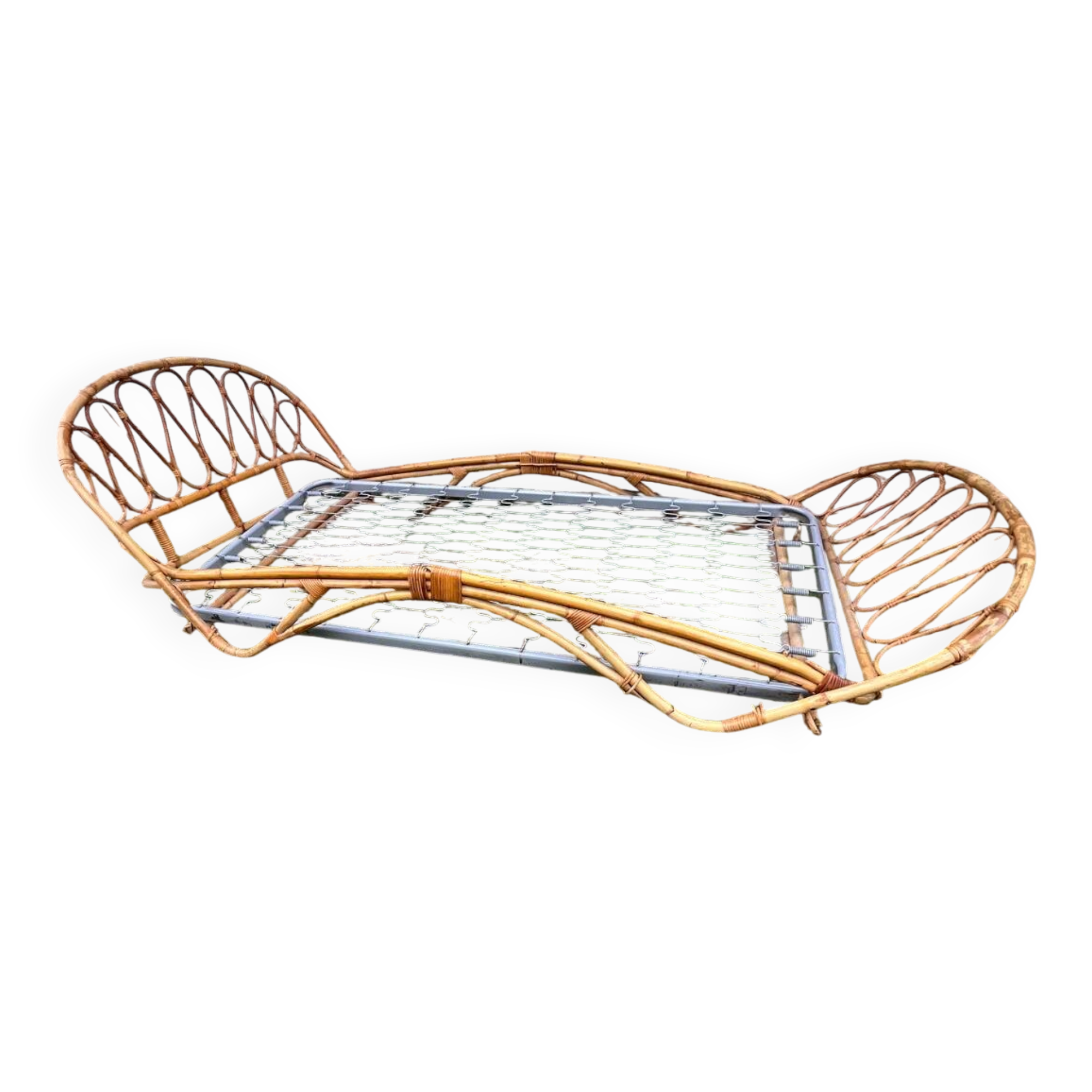 Bamboo bed