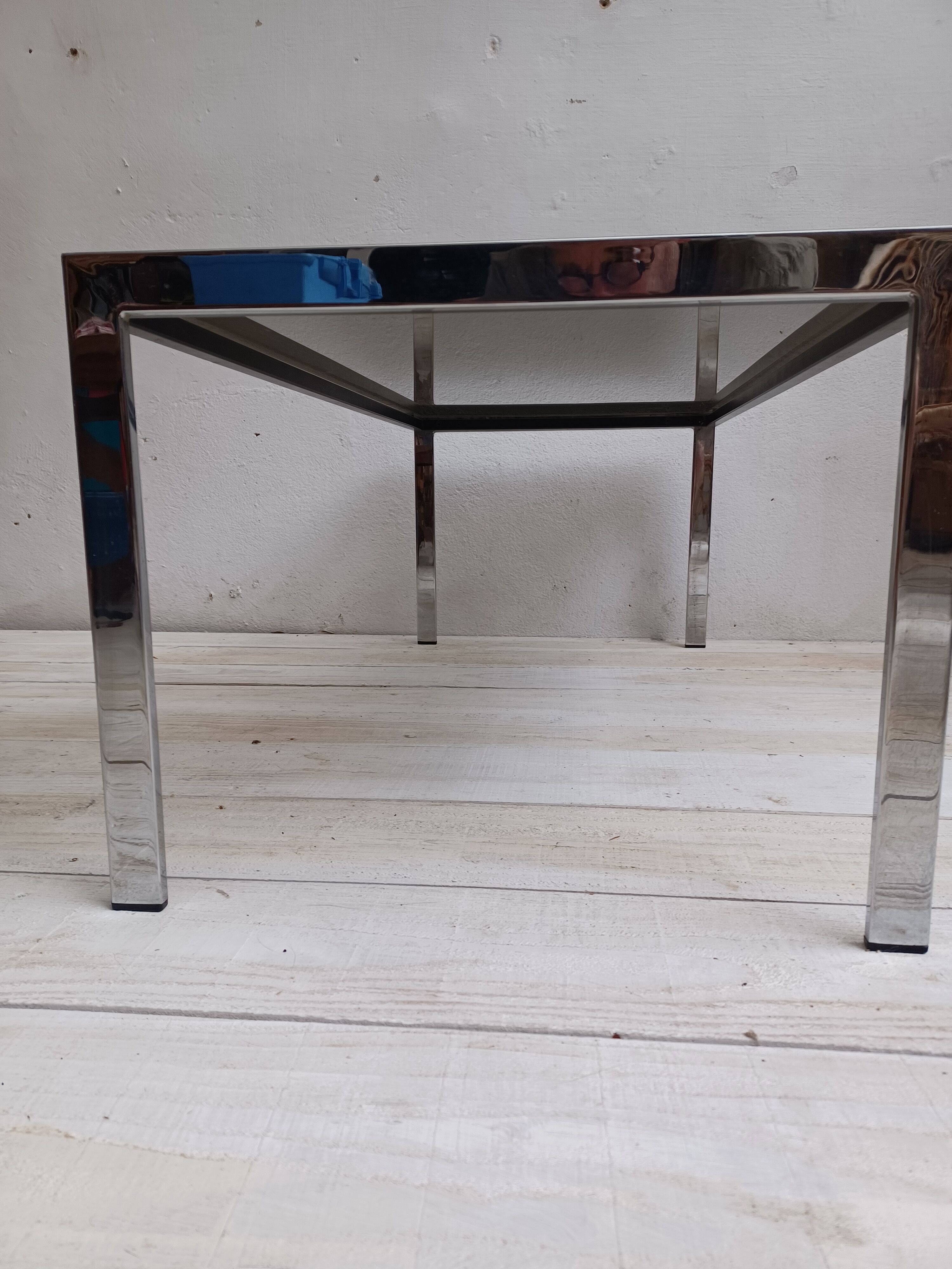 Table basse , verre fumé